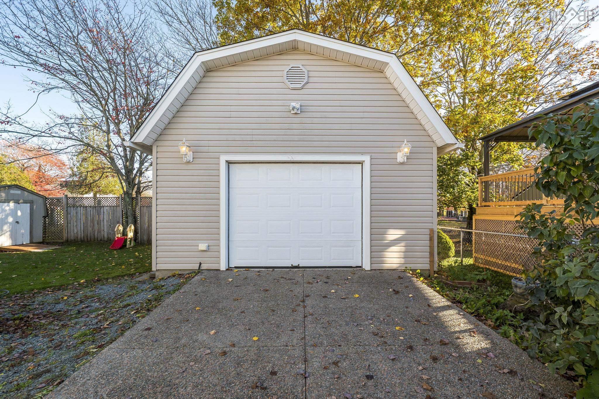 7 Shawinigan Road, Dartmouth, NS (MLS 202526820)