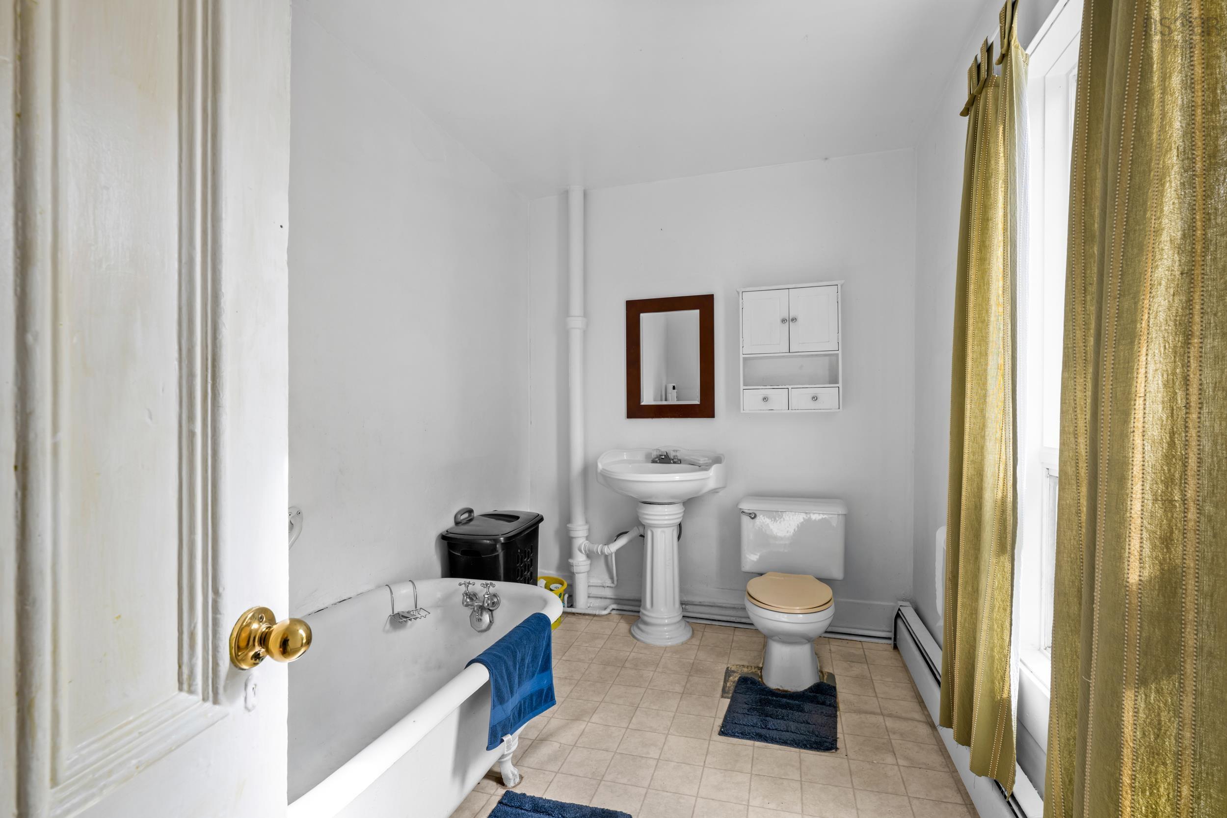 5792 West Street, Halifax, NS (MLS 202526831)