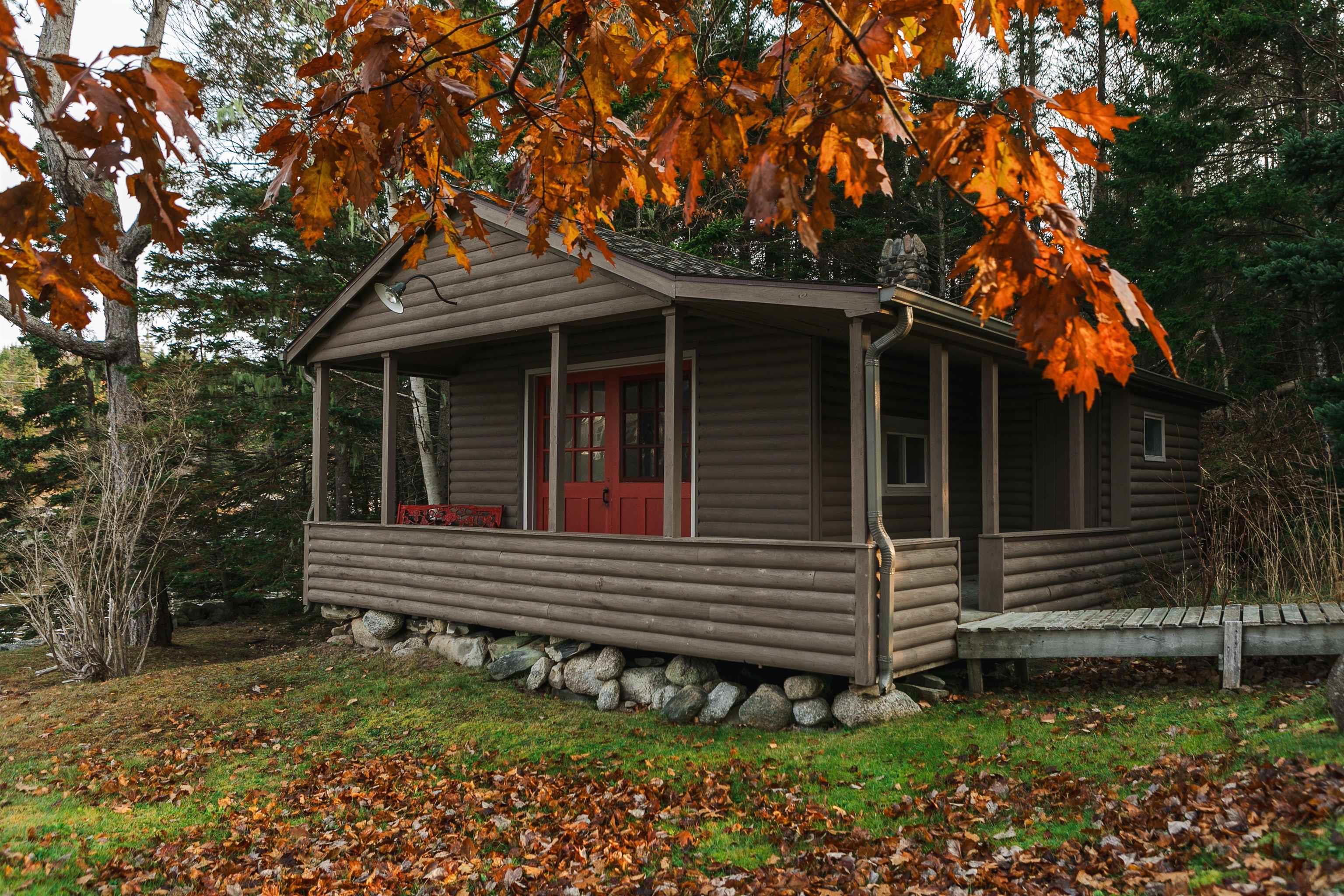 10680 Peggys Cove Road, Glen Margaret, NS (MLS 202526856)