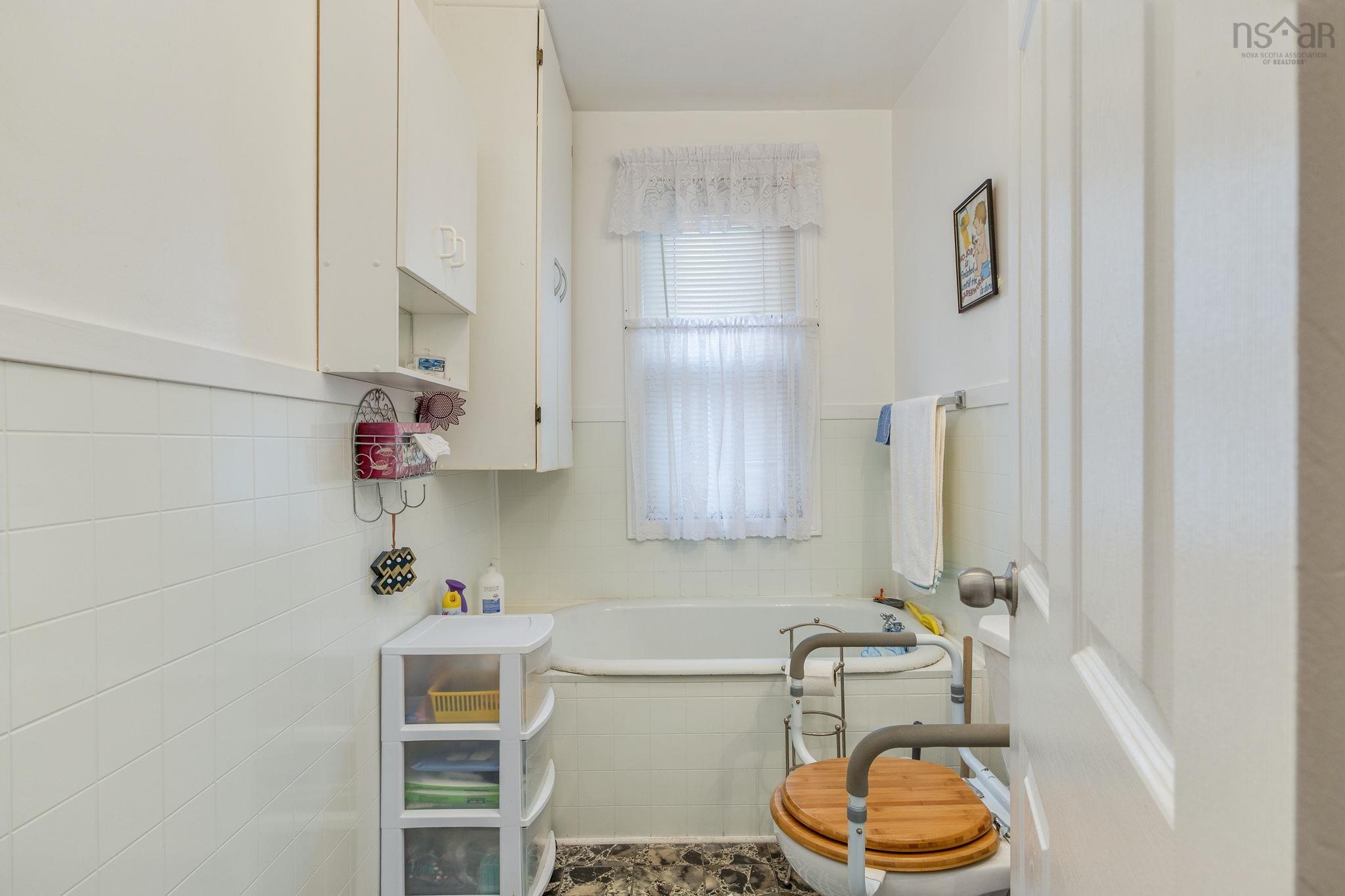 164 Main Avenue, Halifax, NS (MLS 202526860)