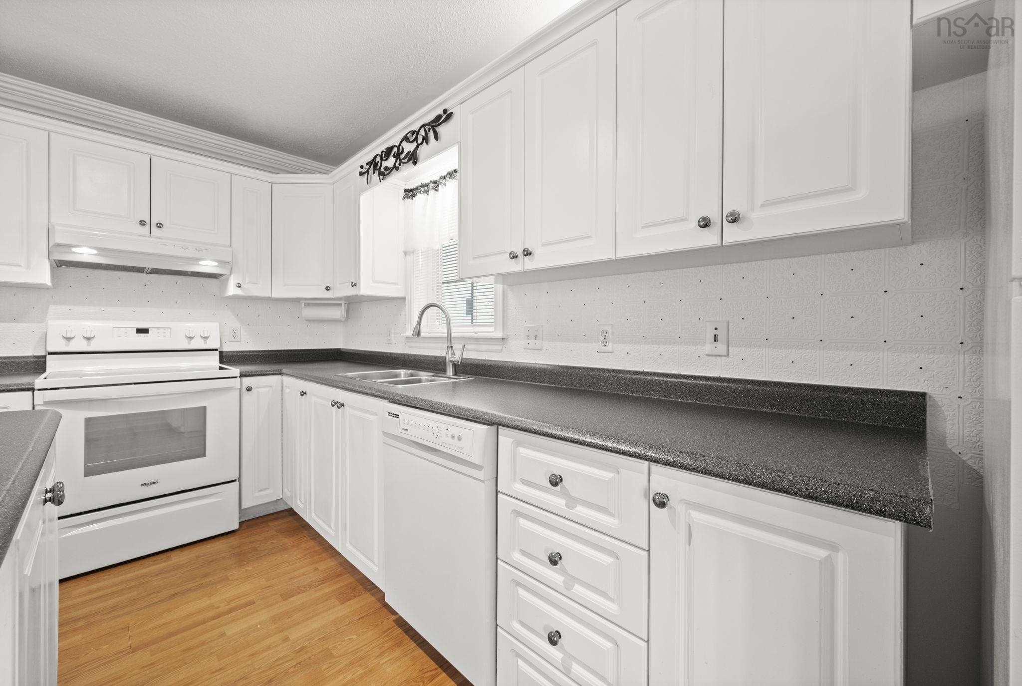 16 White Dove Court, Halifax, NS (MLS 202526865)