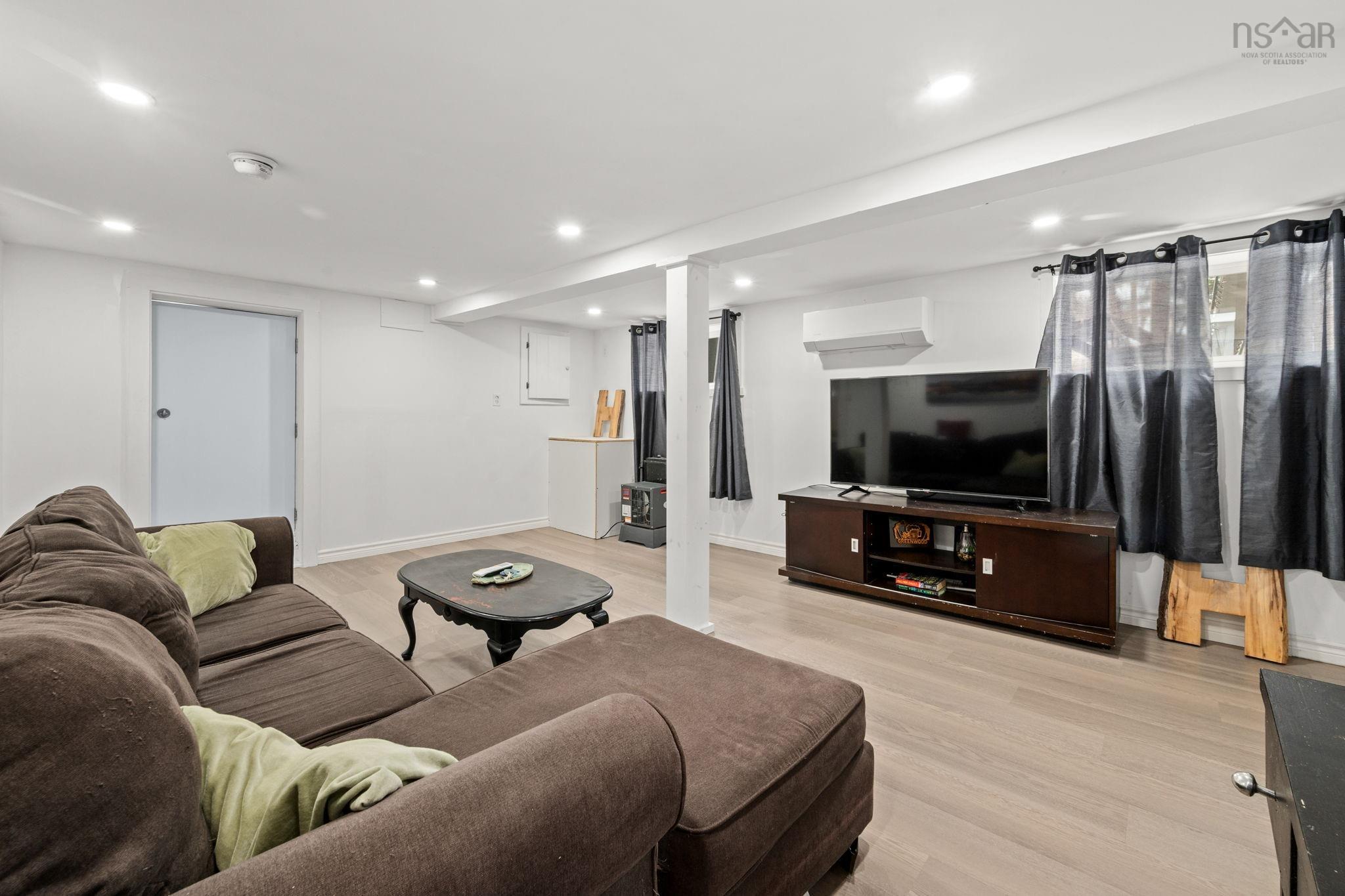 1990 Caldwell Road, Eastern Passage, NS (MLS 202526900)