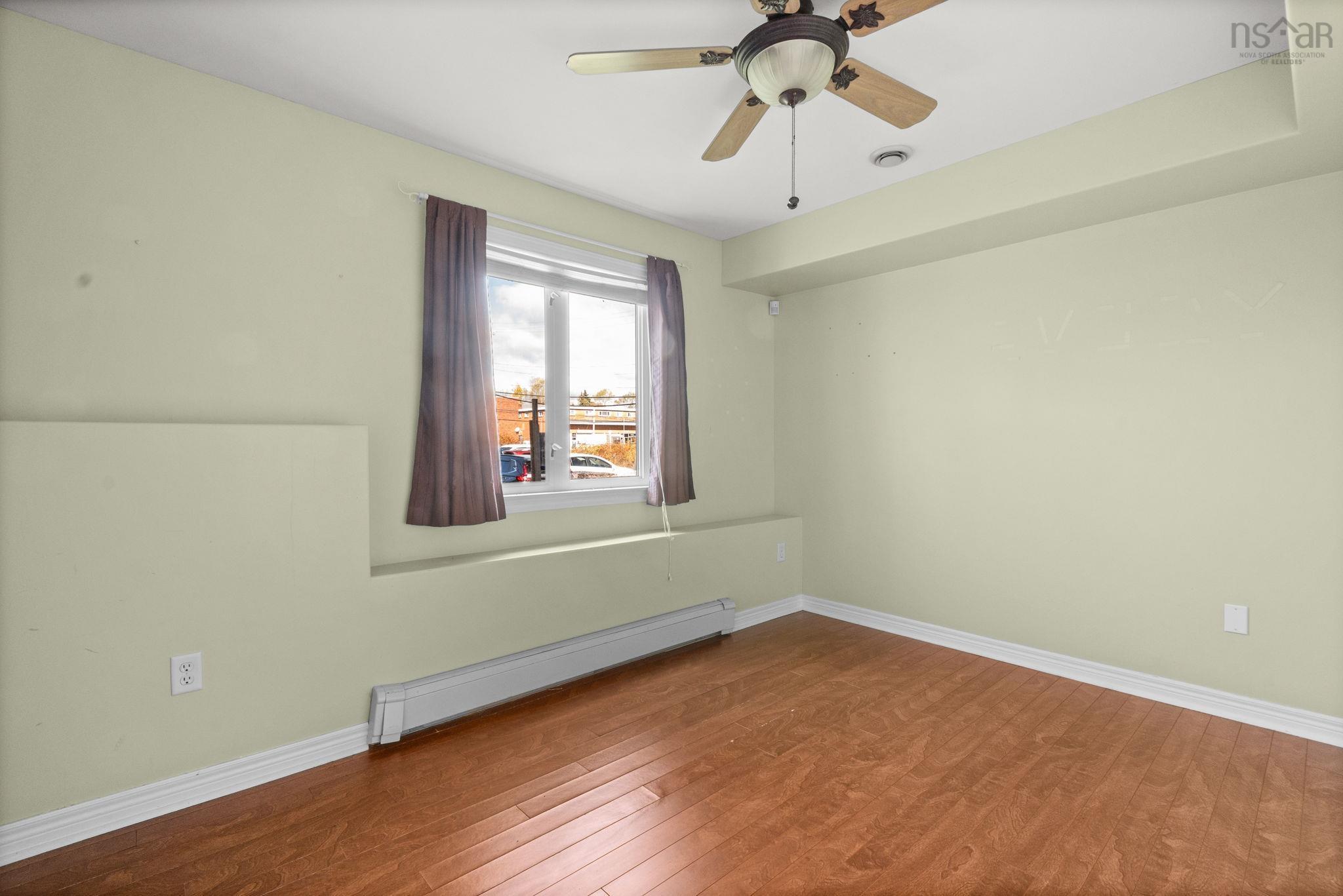 10 Ashgrove Avenue, Cole Harbour, NS (MLS 202526901)