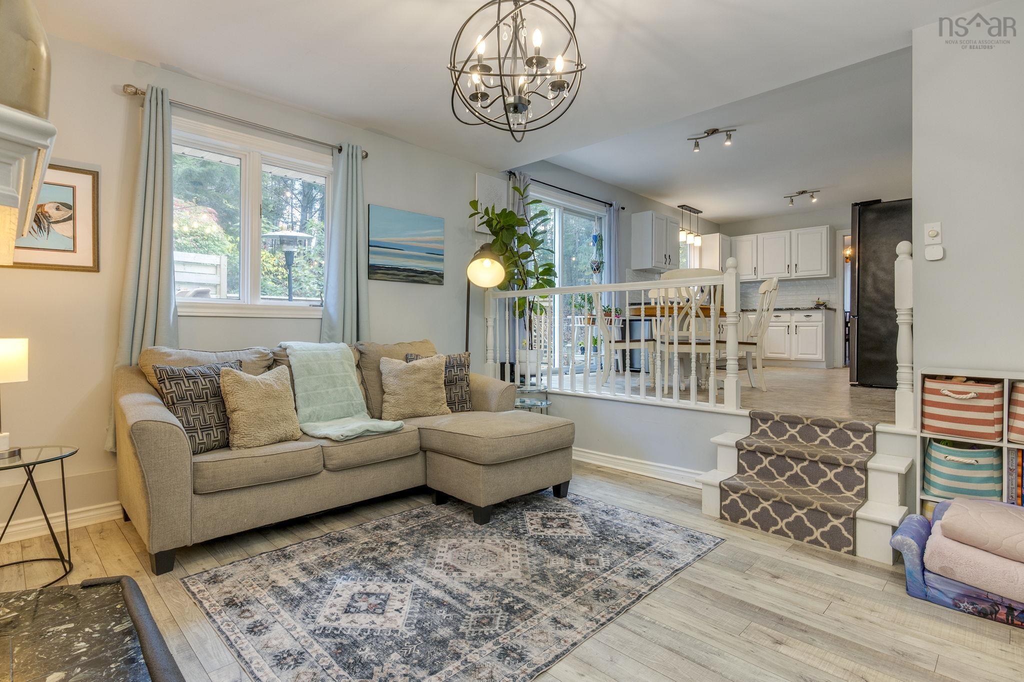 7 Lake Charles Drive, Dartmouth, NS (MLS 202526903)