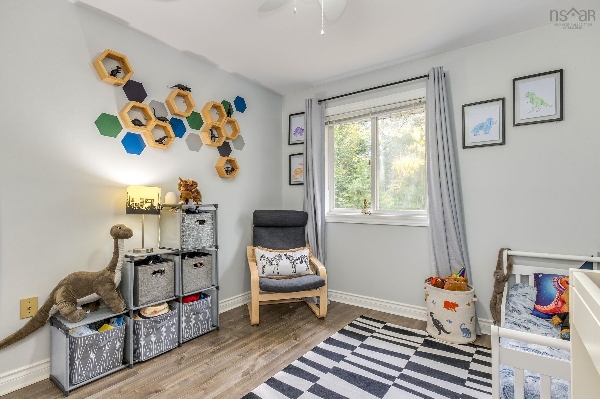 7 Lake Charles Drive, Dartmouth, NS (MLS 202526903)