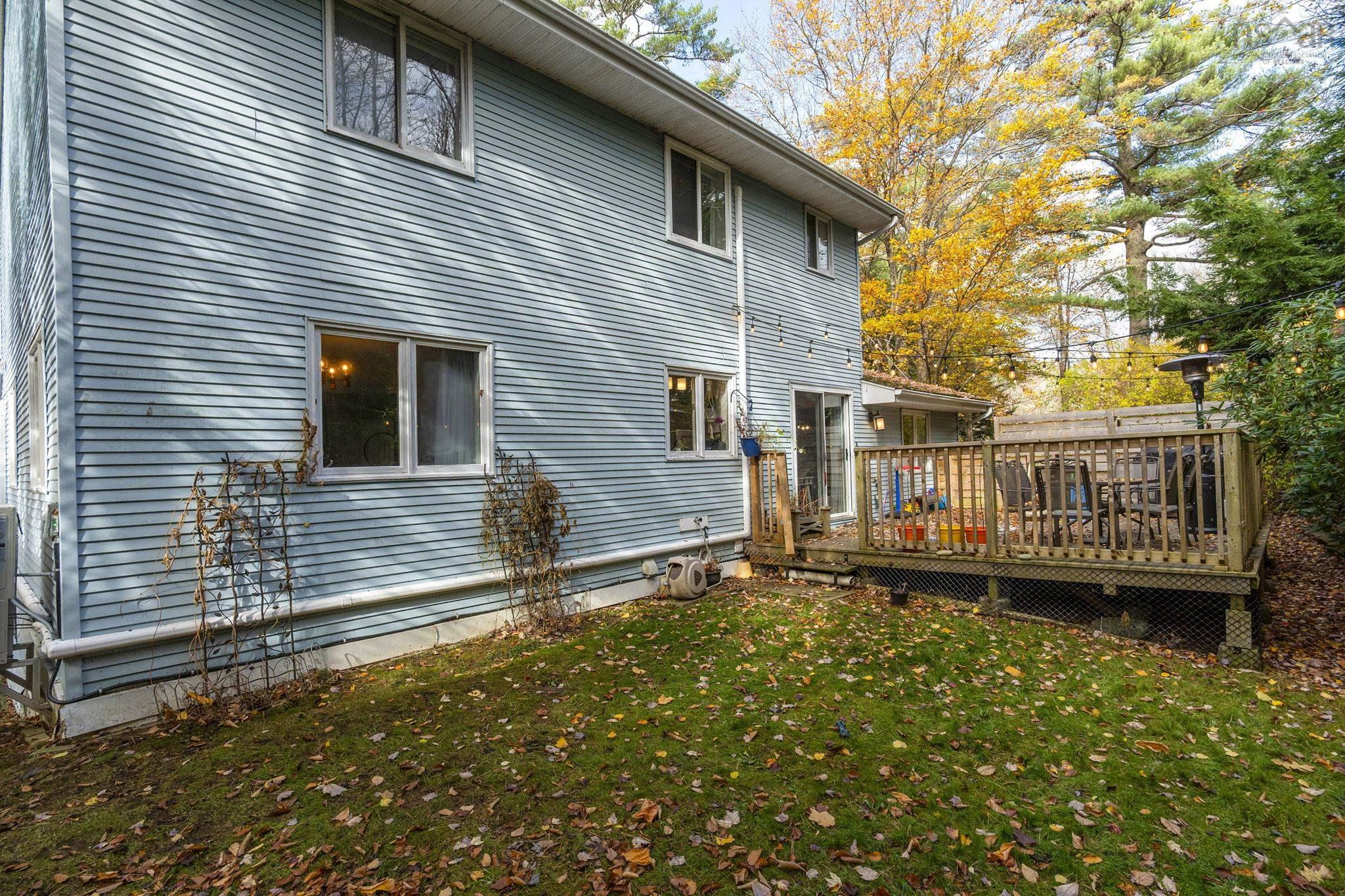 7 Lake Charles Drive, Dartmouth, NS (MLS 202526903)