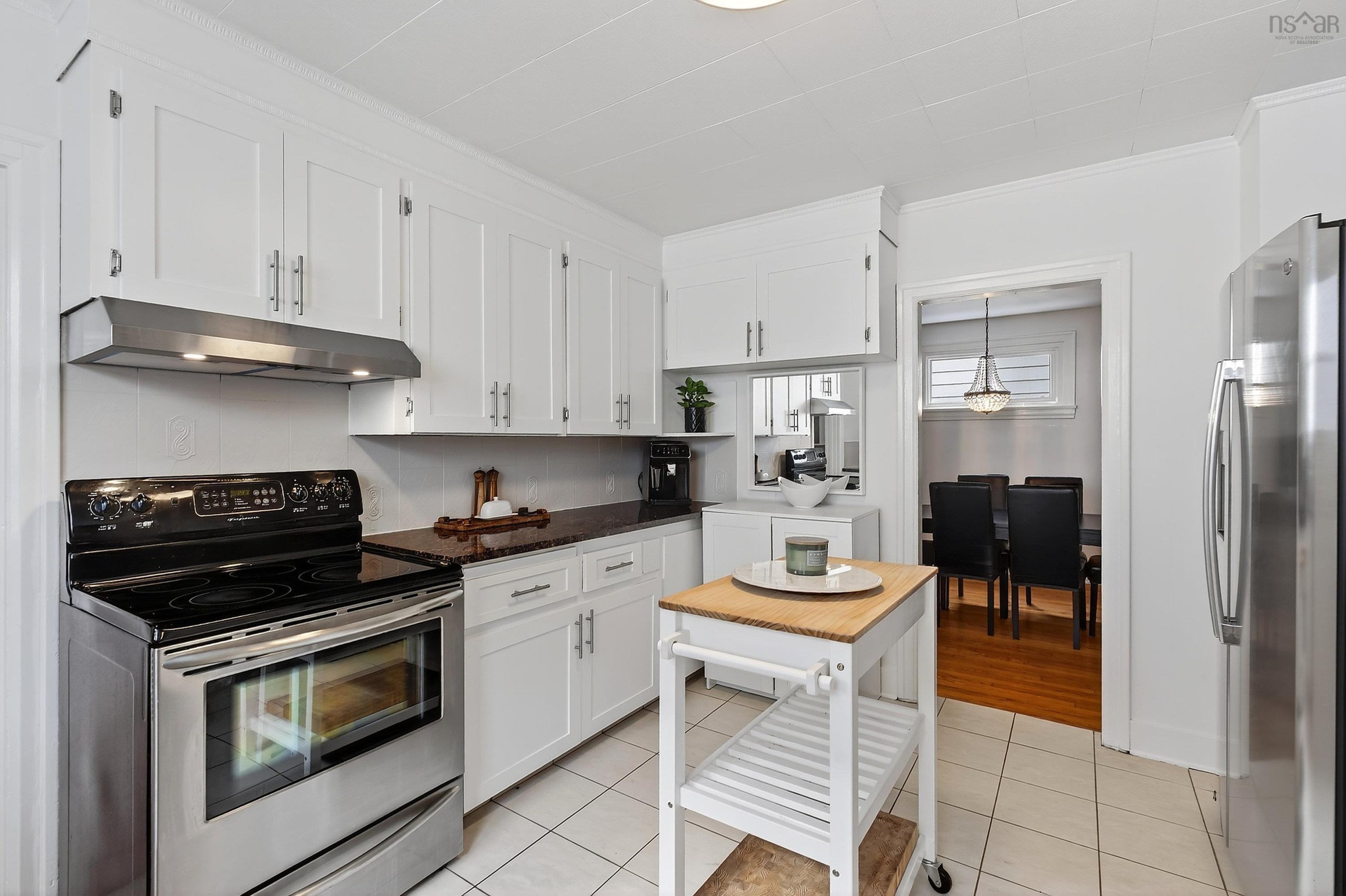 2500 Connaught Avenue, Halifax, NS (MLS 202526909)