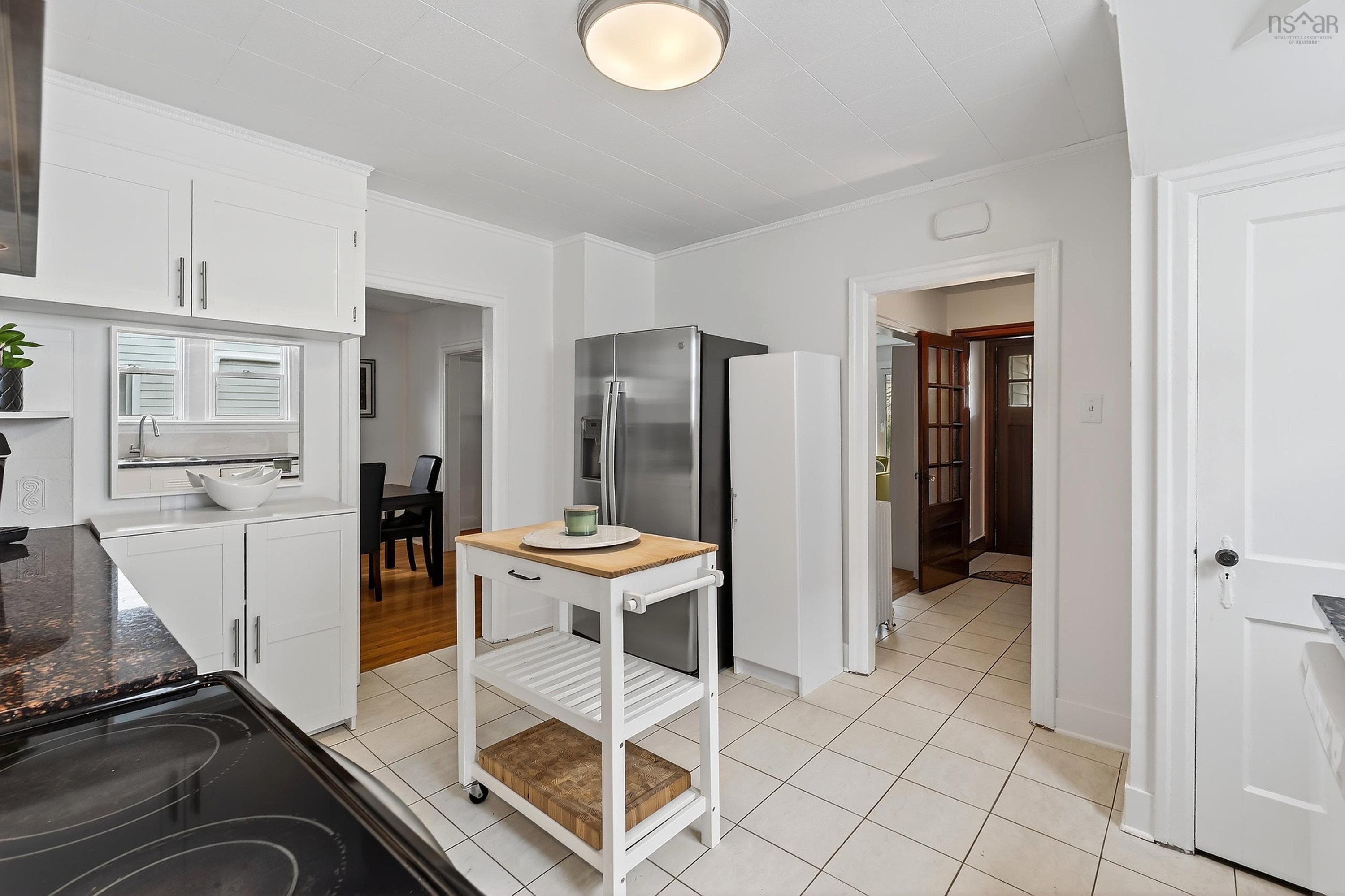 2500 Connaught Avenue, Halifax, NS (MLS 202526909)