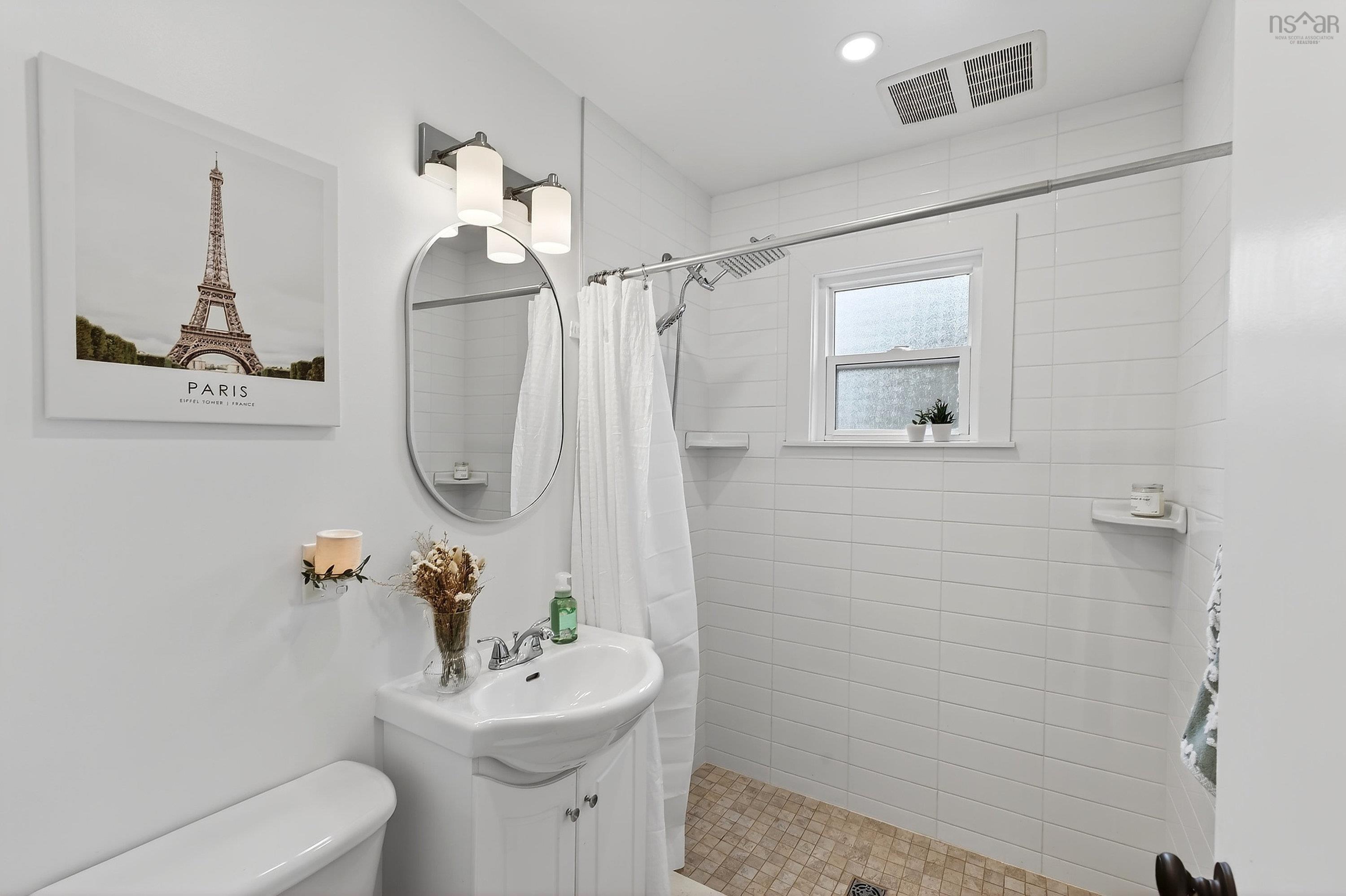 2500 Connaught Avenue, Halifax, NS (MLS 202526909)