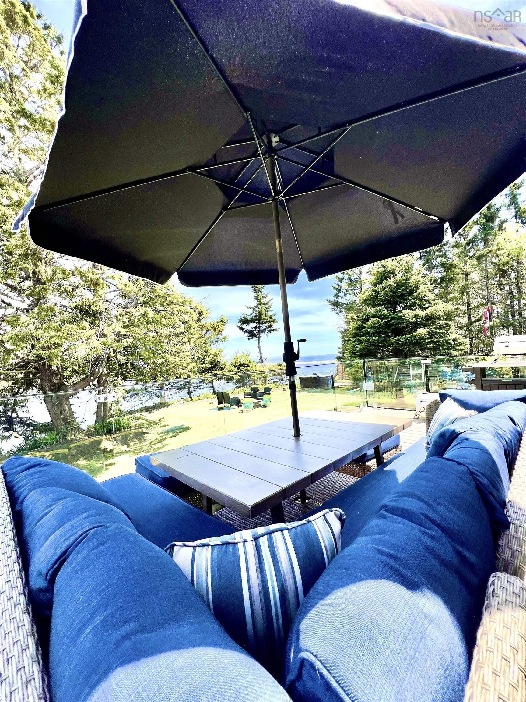 8848 St Margarets Bay Road, Queensland, NS (MLS 202526919)