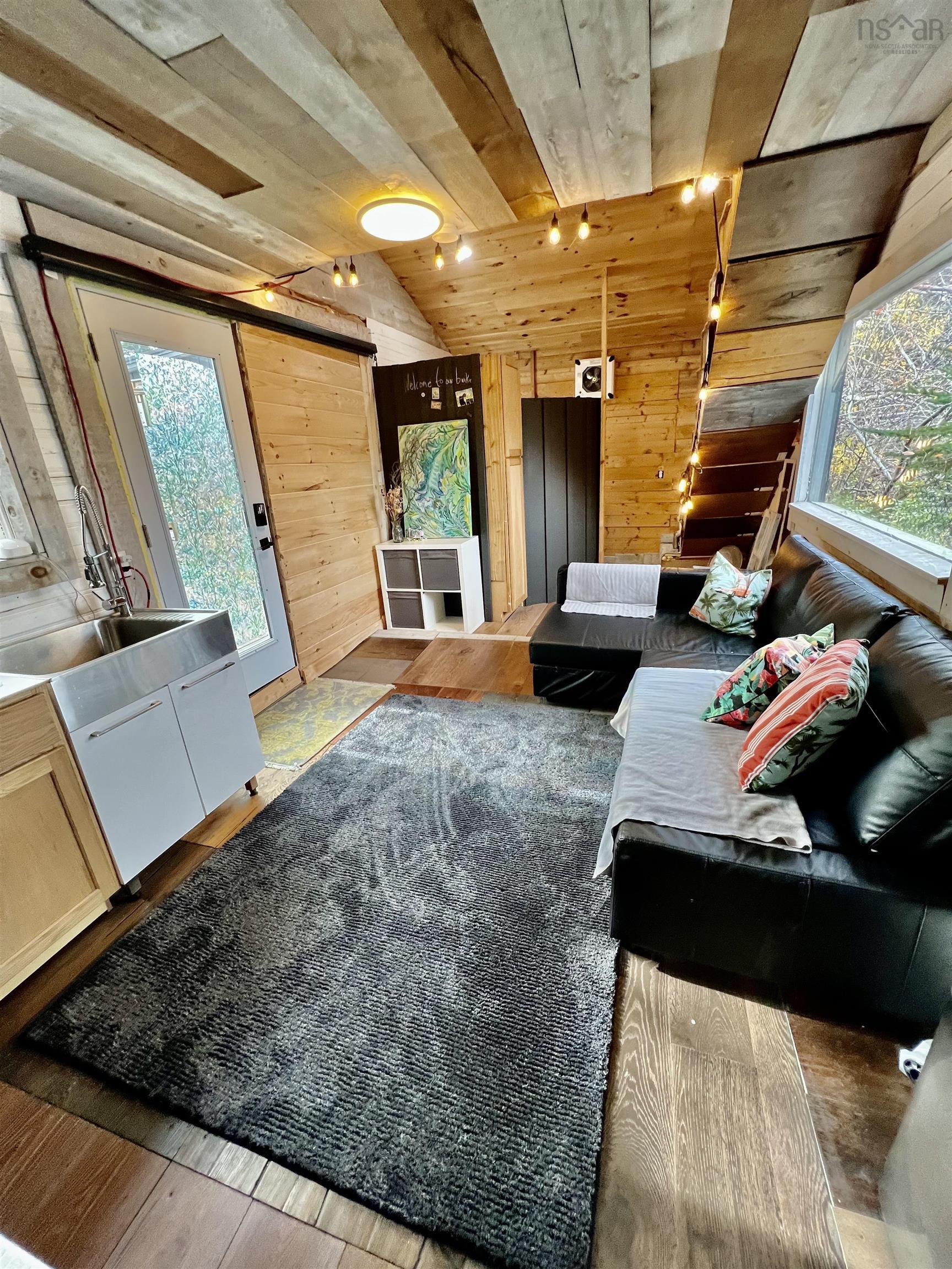 8848 St Margarets Bay Road, Queensland, NS (MLS 202526919)