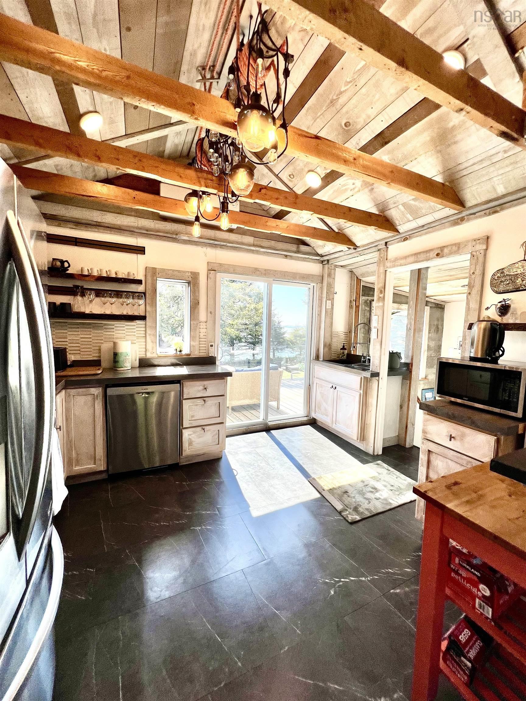 8848 St Margarets Bay Road, Queensland, NS (MLS 202526919)