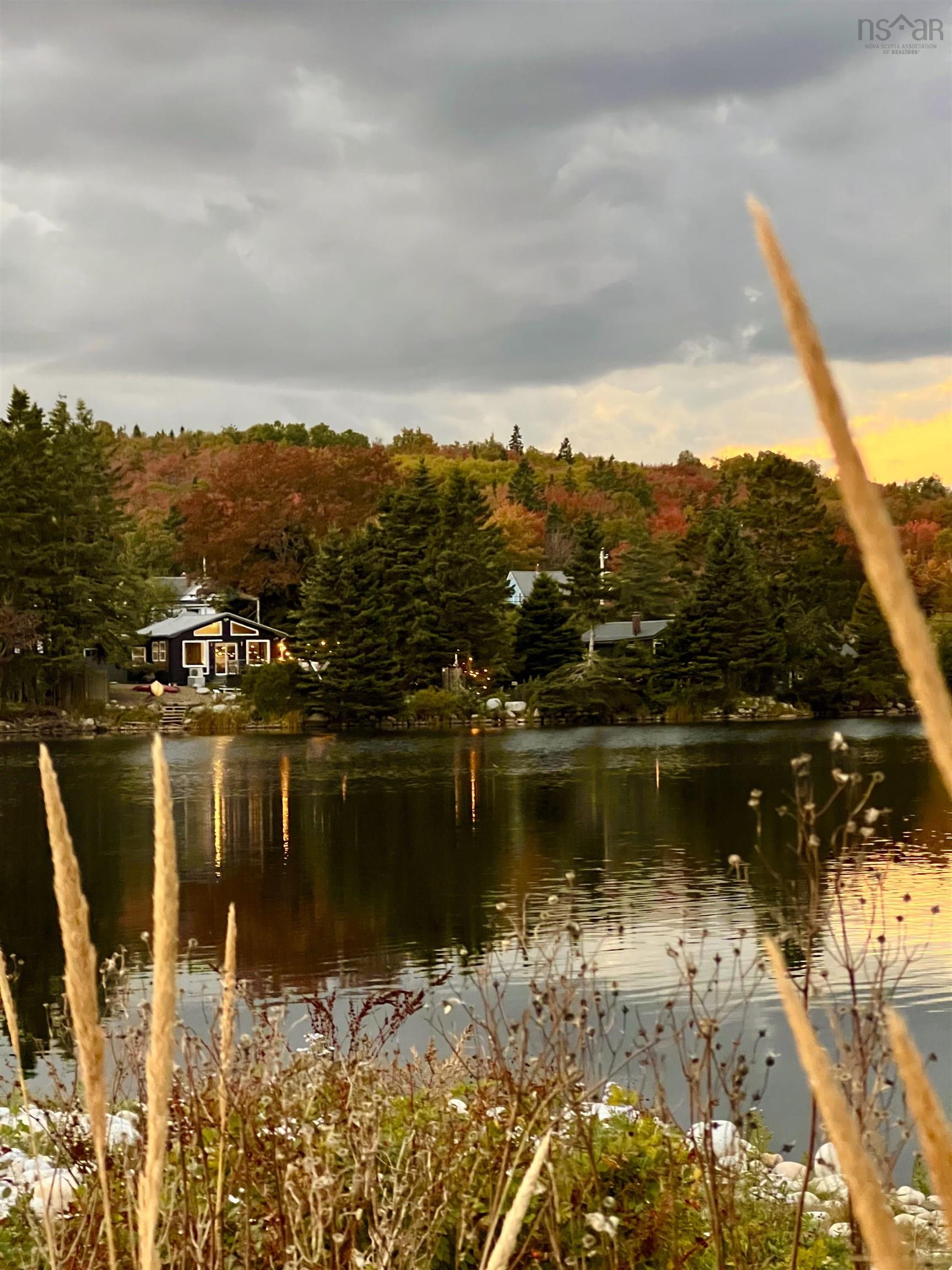 8856 St Margarets Bay Road, Queensland, NS (MLS 202526920)