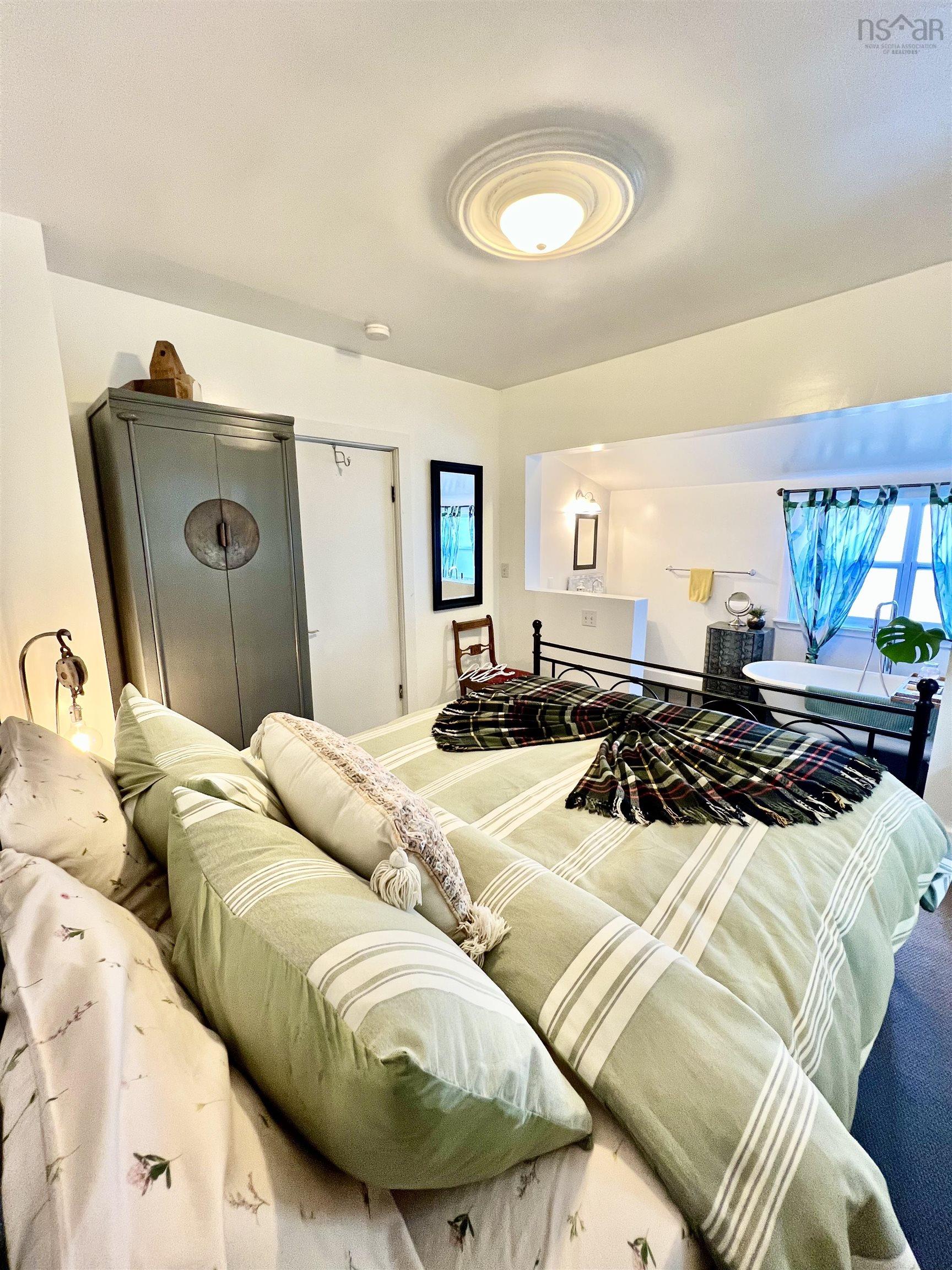 8856 St Margarets Bay Road, Queensland, NS (MLS 202526920)