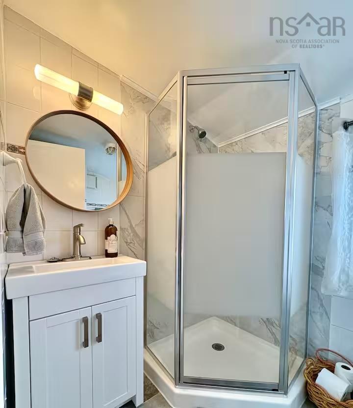 8856 St Margarets Bay Road, Queensland, NS (MLS 202526920)