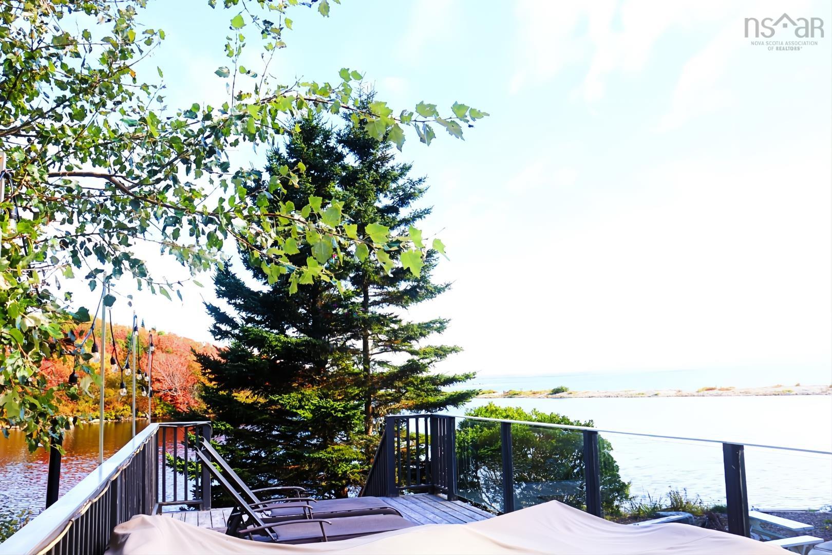 8856 St Margarets Bay Road, Queensland, NS (MLS 202526920)