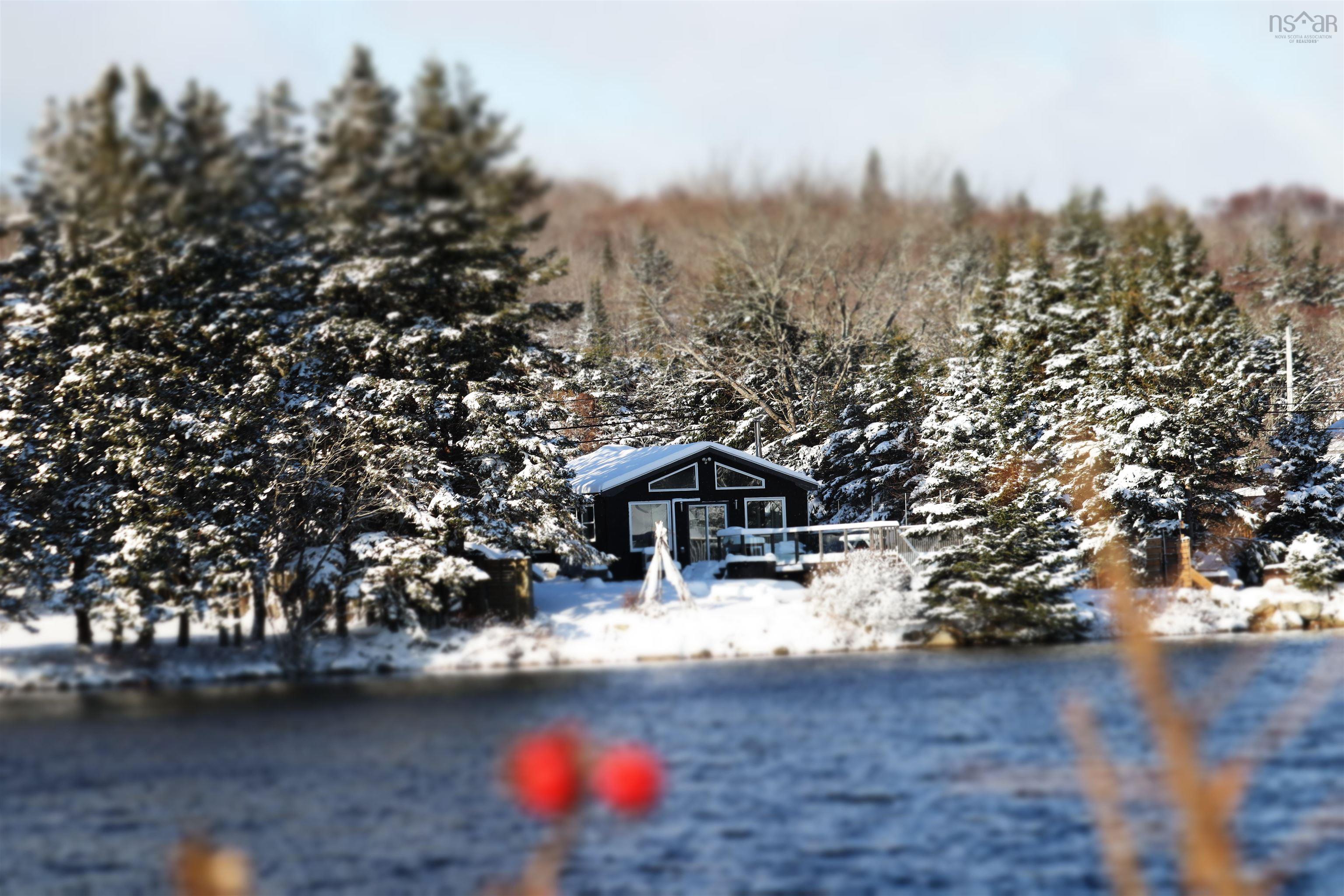 8856 St Margarets Bay Road, Queensland, NS (MLS 202526920)