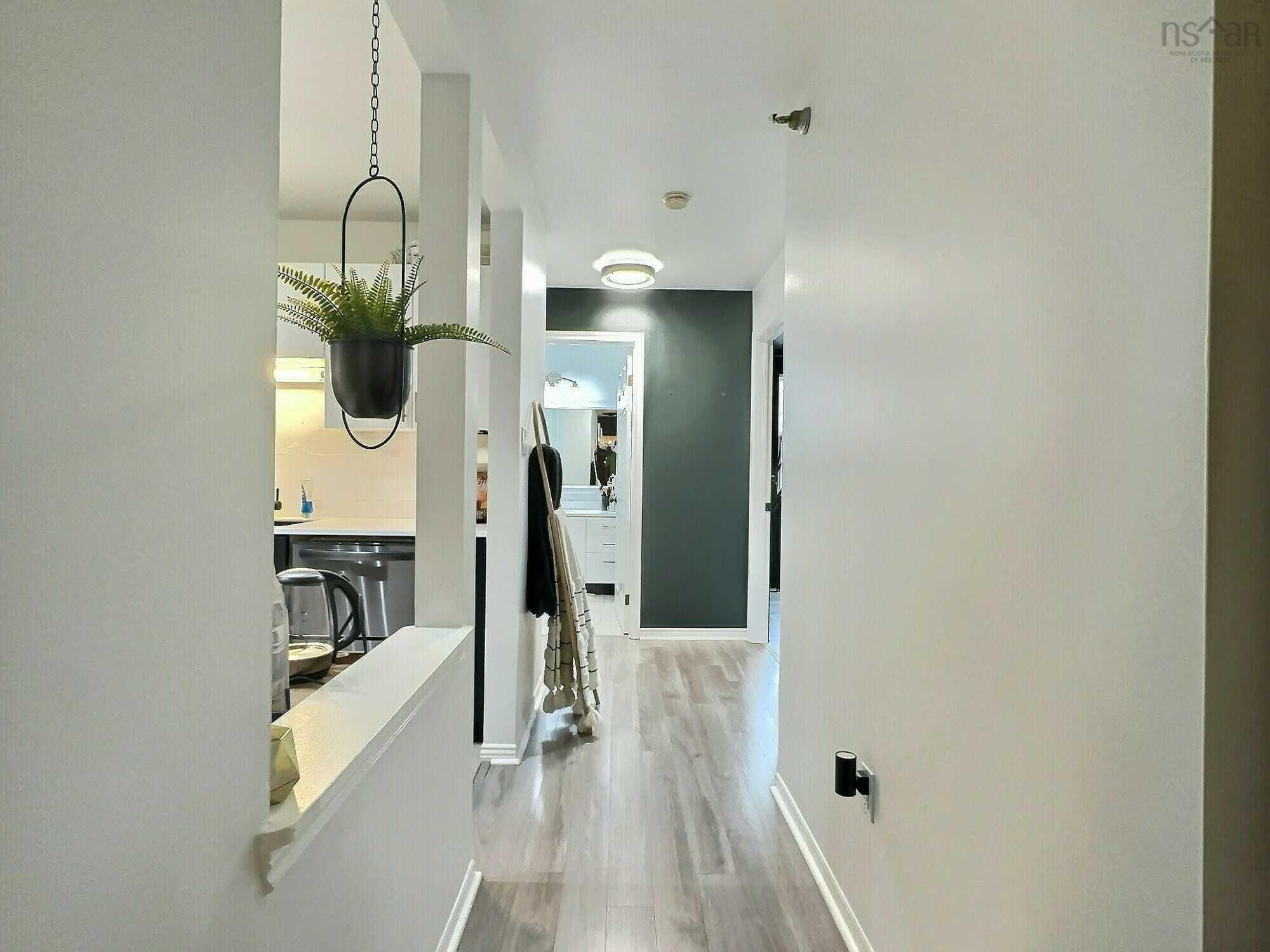 301 83 Kearney Lake Road, Halifax, NS (MLS 202526929)