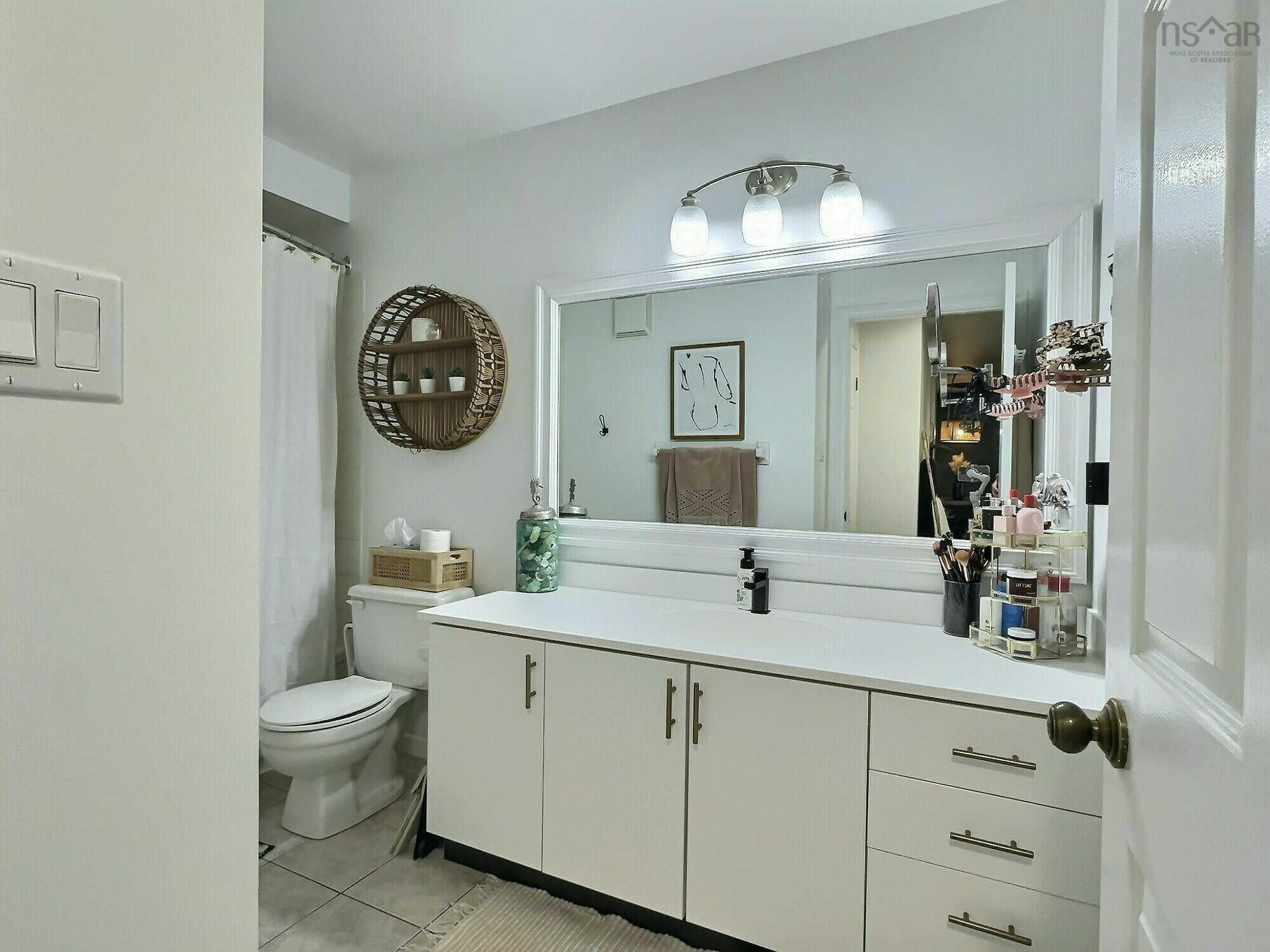 301 83 Kearney Lake Road, Halifax, NS (MLS 202526929)