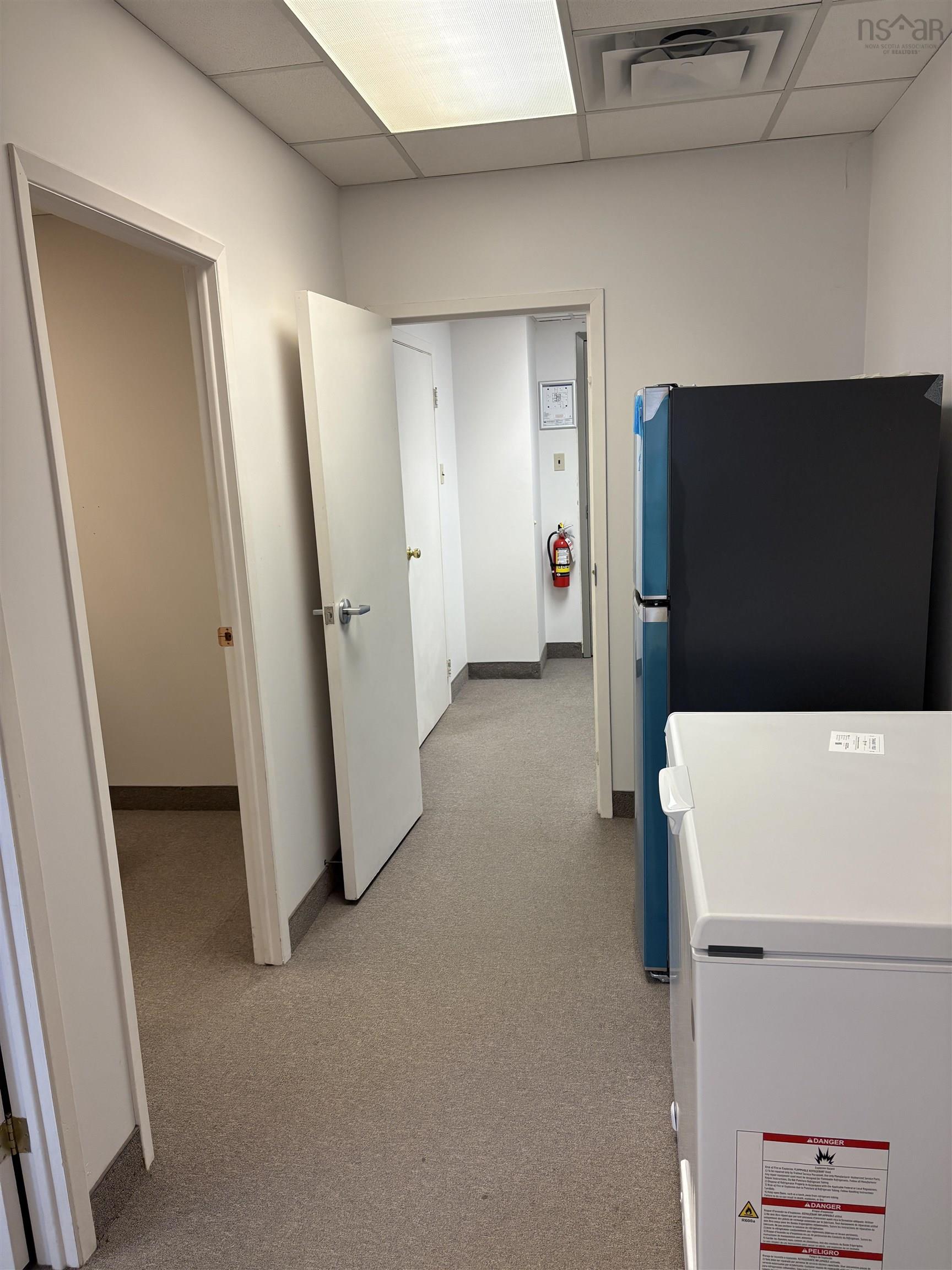 740 5991 Spring Garden Road, Halifax, NS (MLS 202526937)