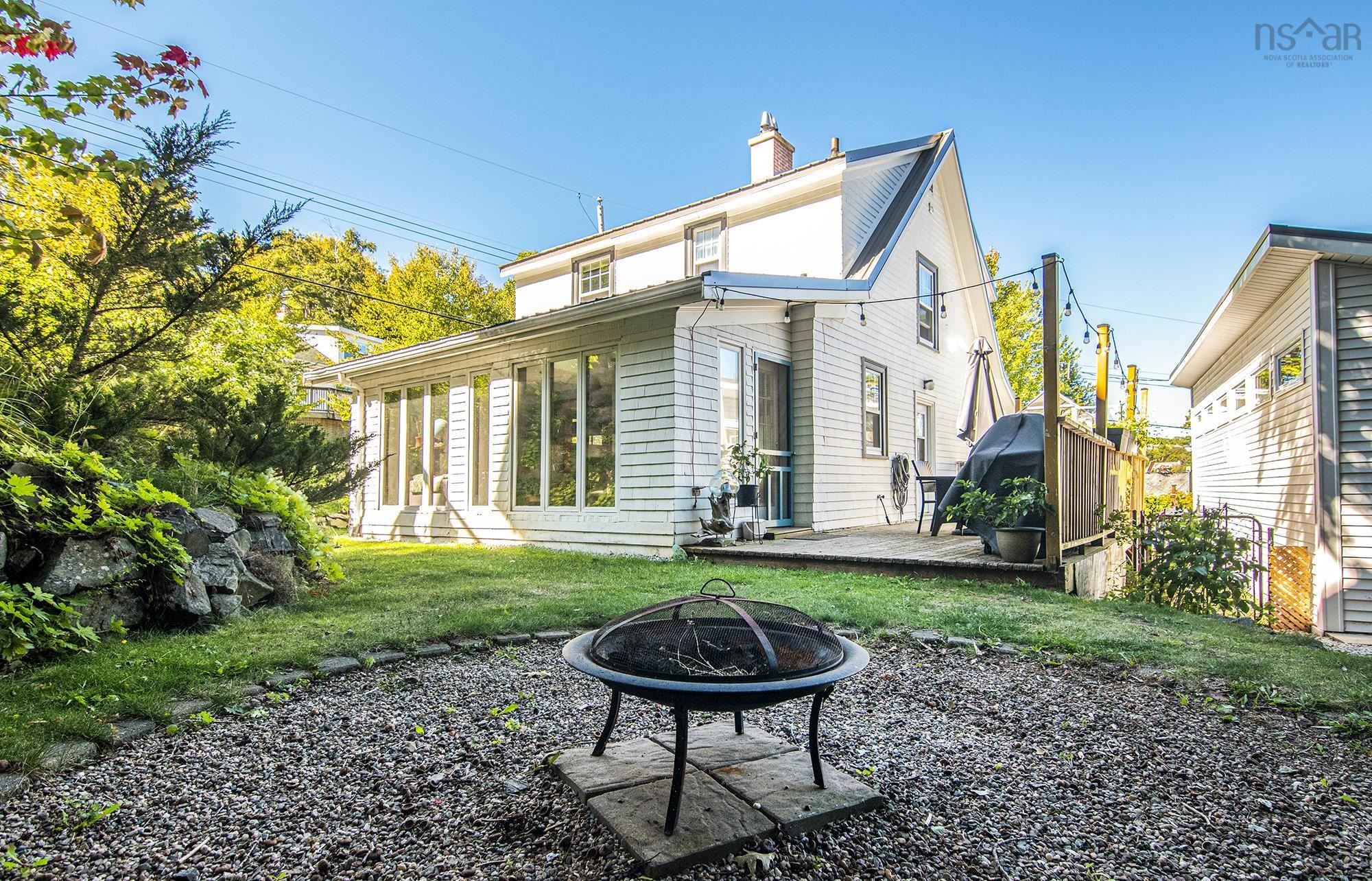 30 Woodbury Drive, Halifax, NS (MLS 202526949)