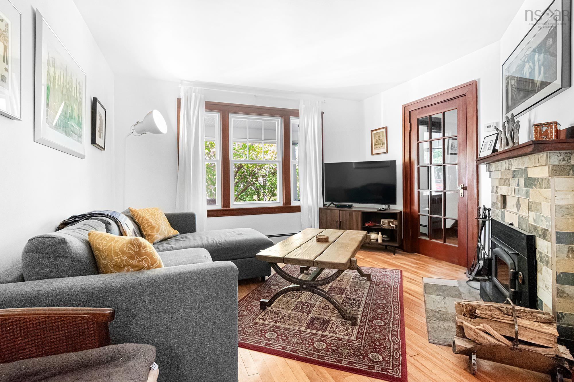 30 Woodbury Drive, Halifax, NS (MLS 202526949)