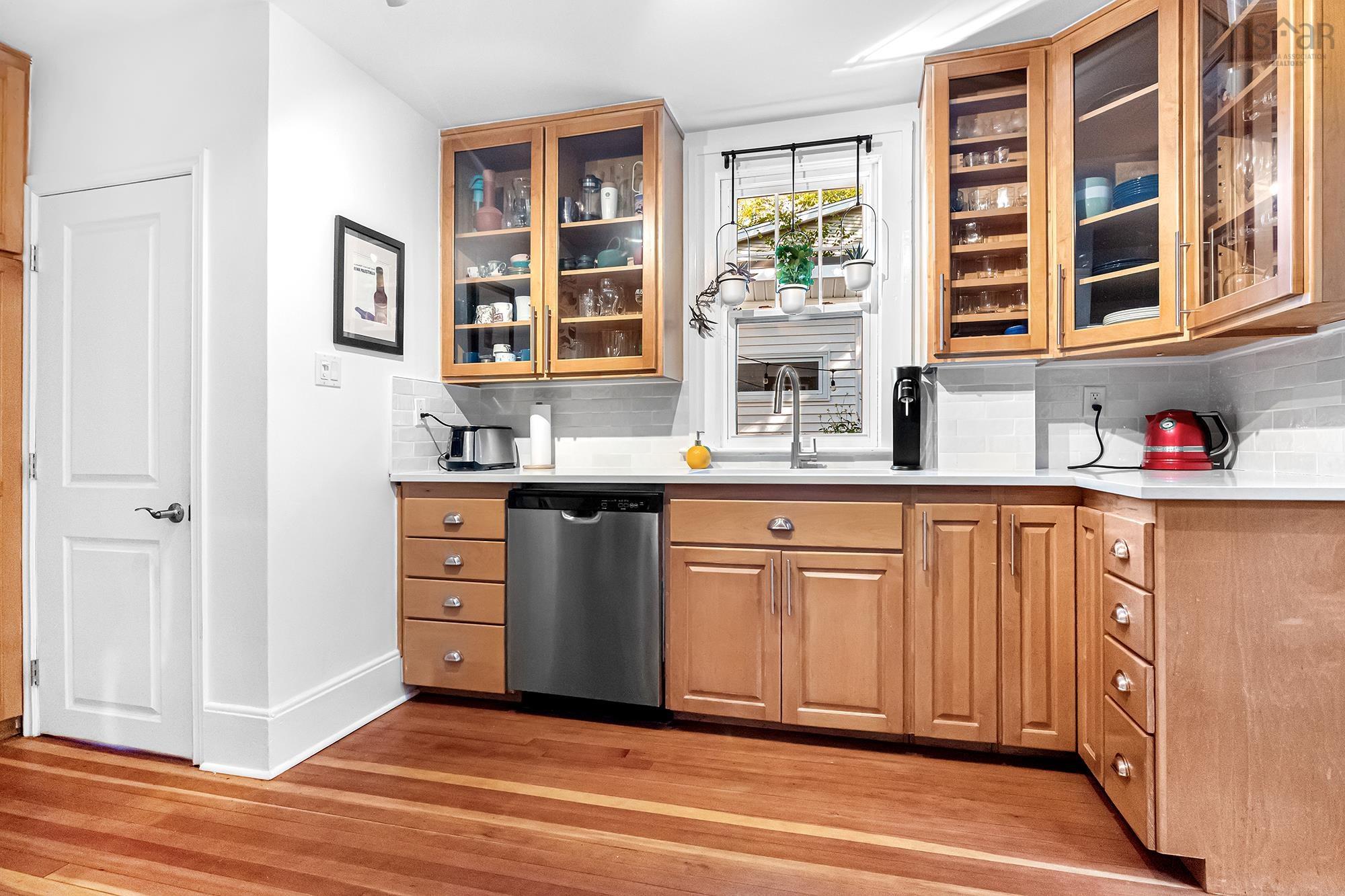 30 Woodbury Drive, Halifax, NS (MLS 202526949)