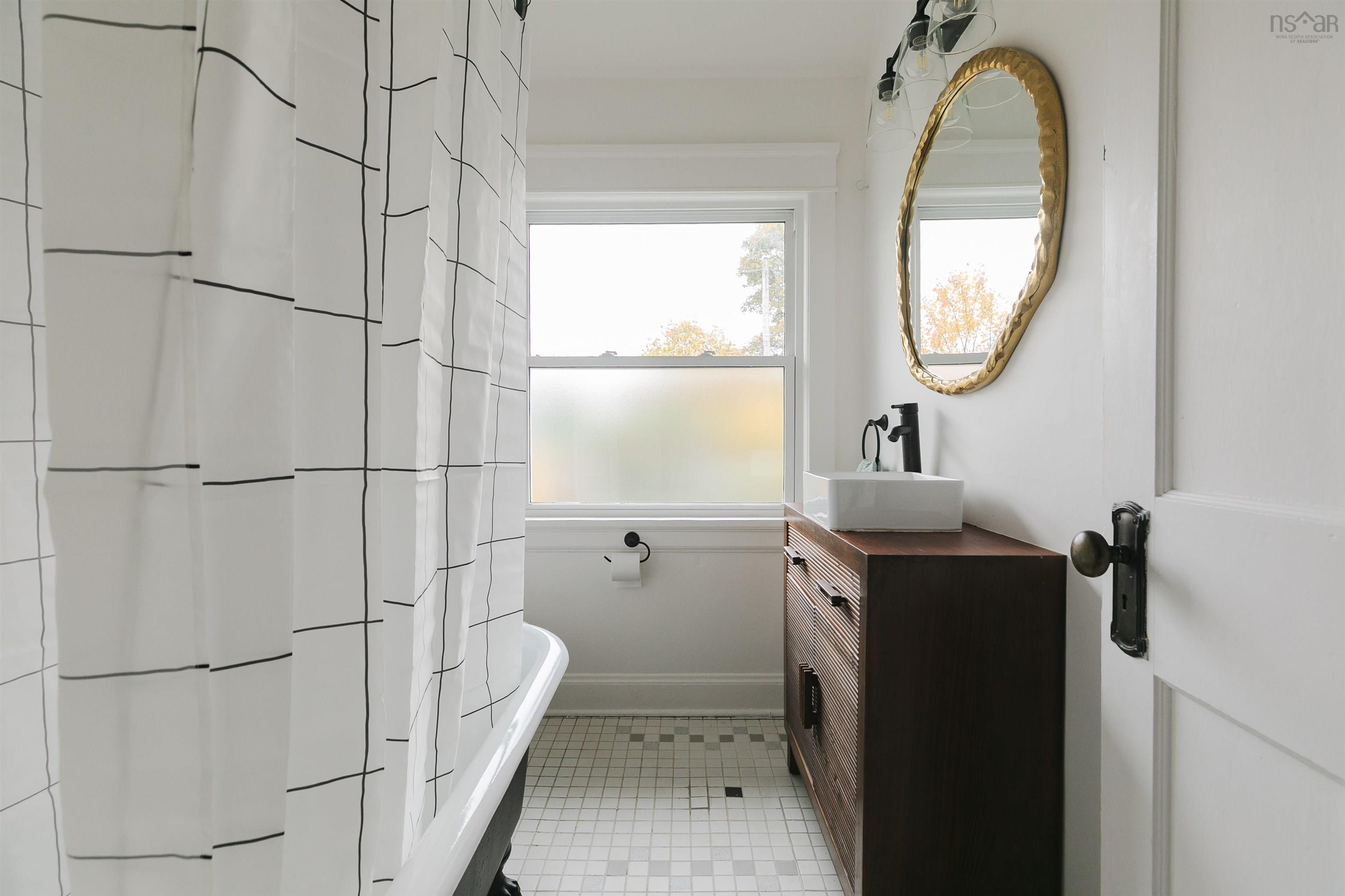 5552 Duffus Street, Halifax, NS (MLS 202526984)