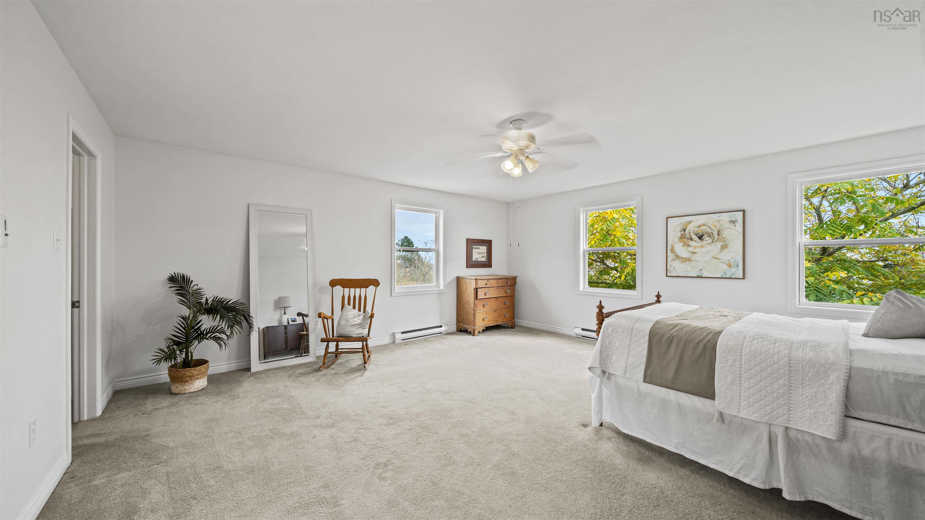 14 Regal Road, Dartmouth, NS (MLS 202526993)