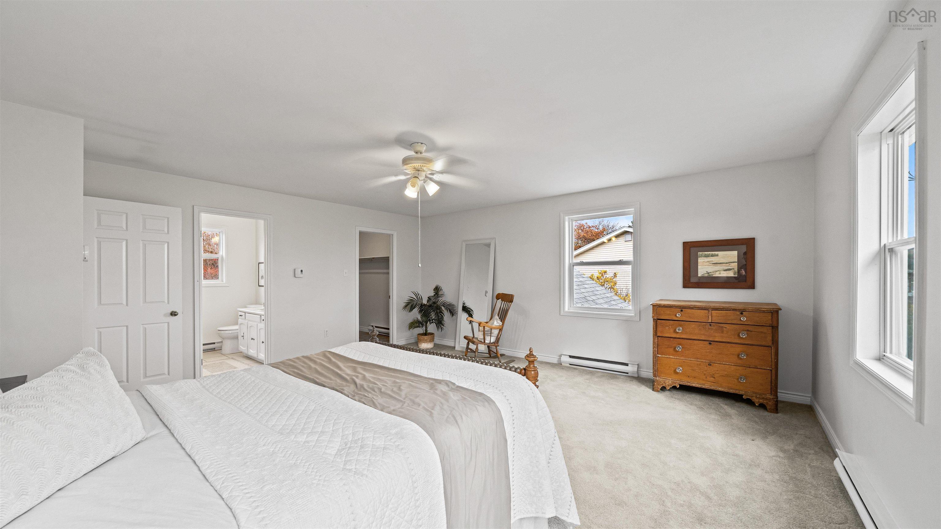 14 Regal Road, Dartmouth, NS (MLS 202526993)