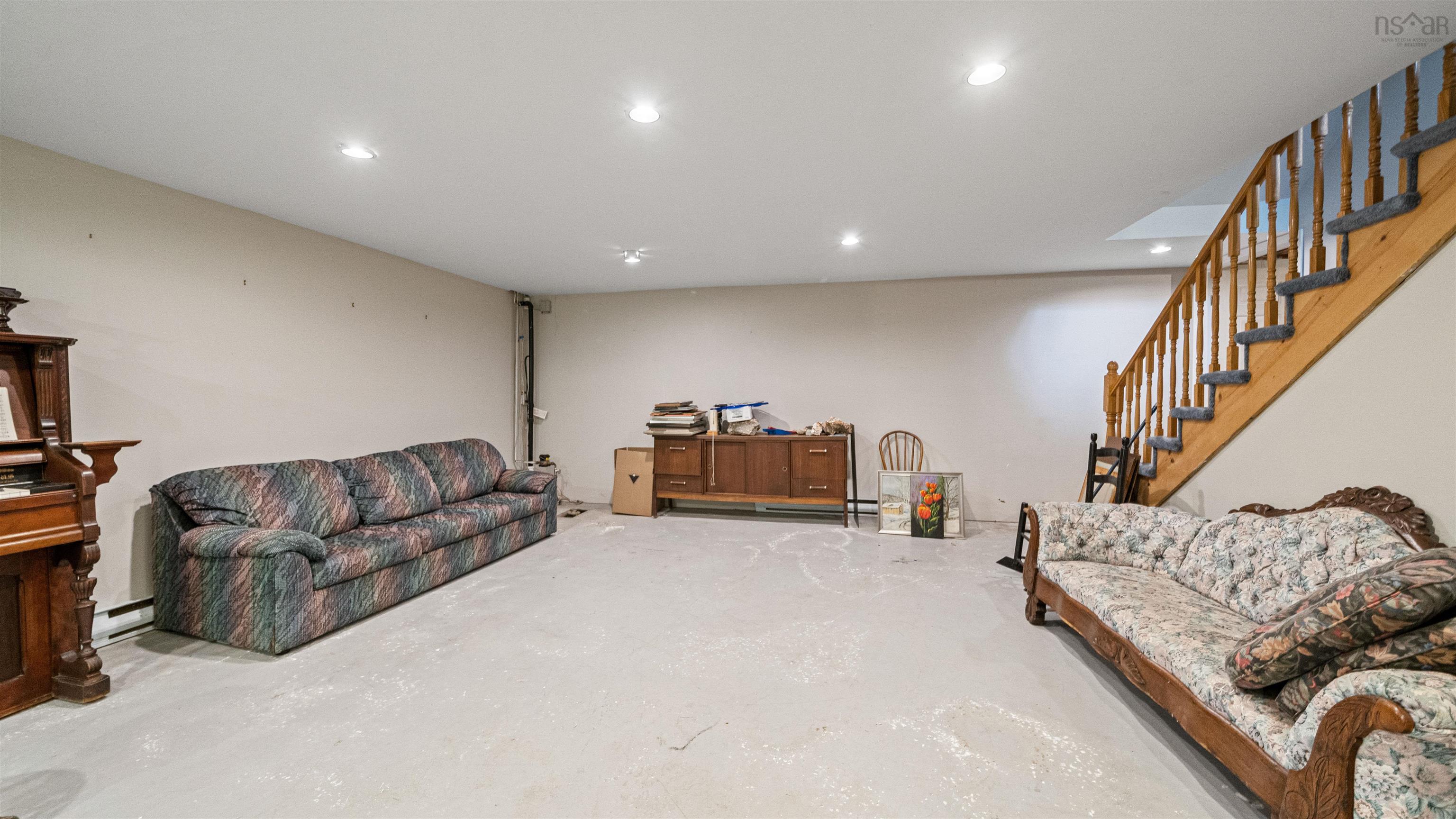 14 Regal Road, Dartmouth, NS (MLS 202526993)