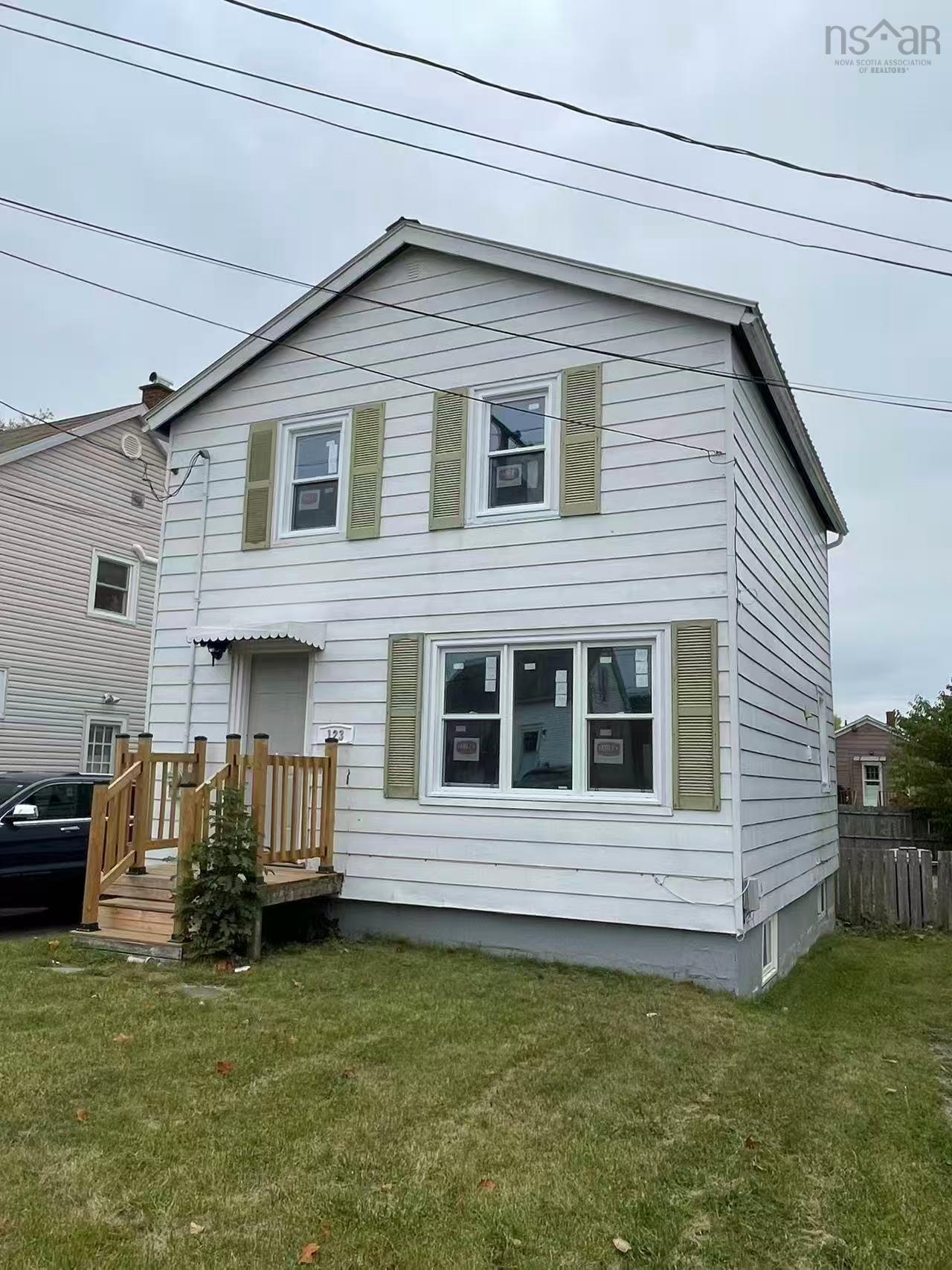 123 Lorne Street, Sydney, NS (MLS 202527123)