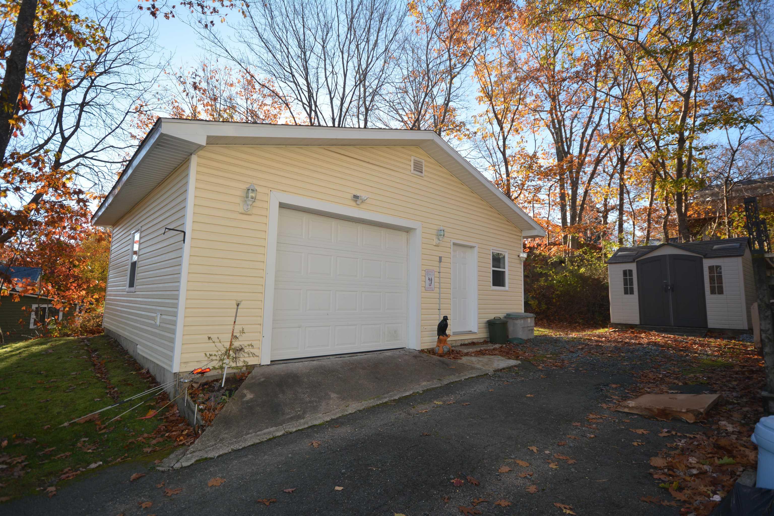 6 Nelson Avenue, Halifax, NS (MLS 202527225)