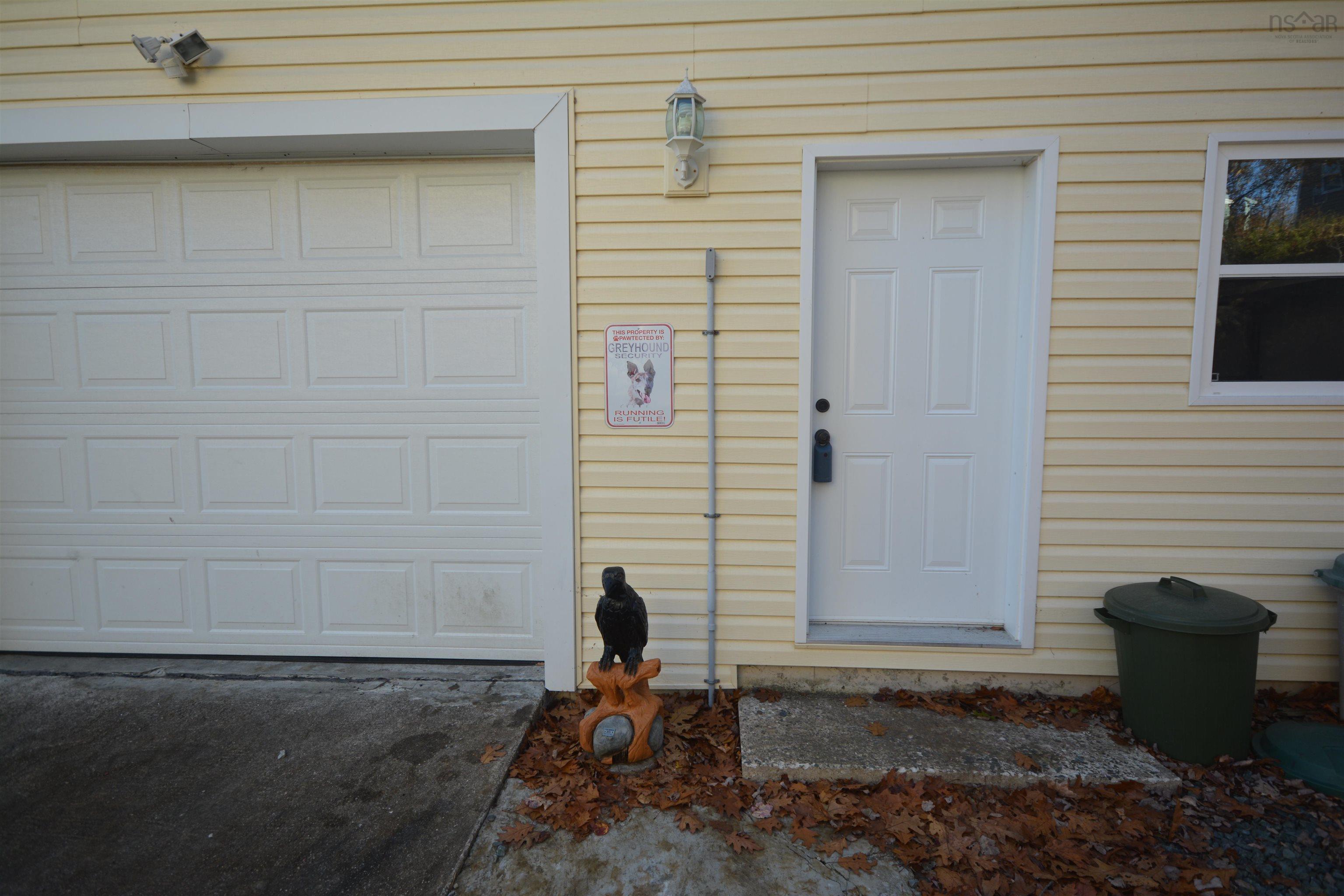 6 Nelson Avenue, Halifax, NS (MLS 202527225)