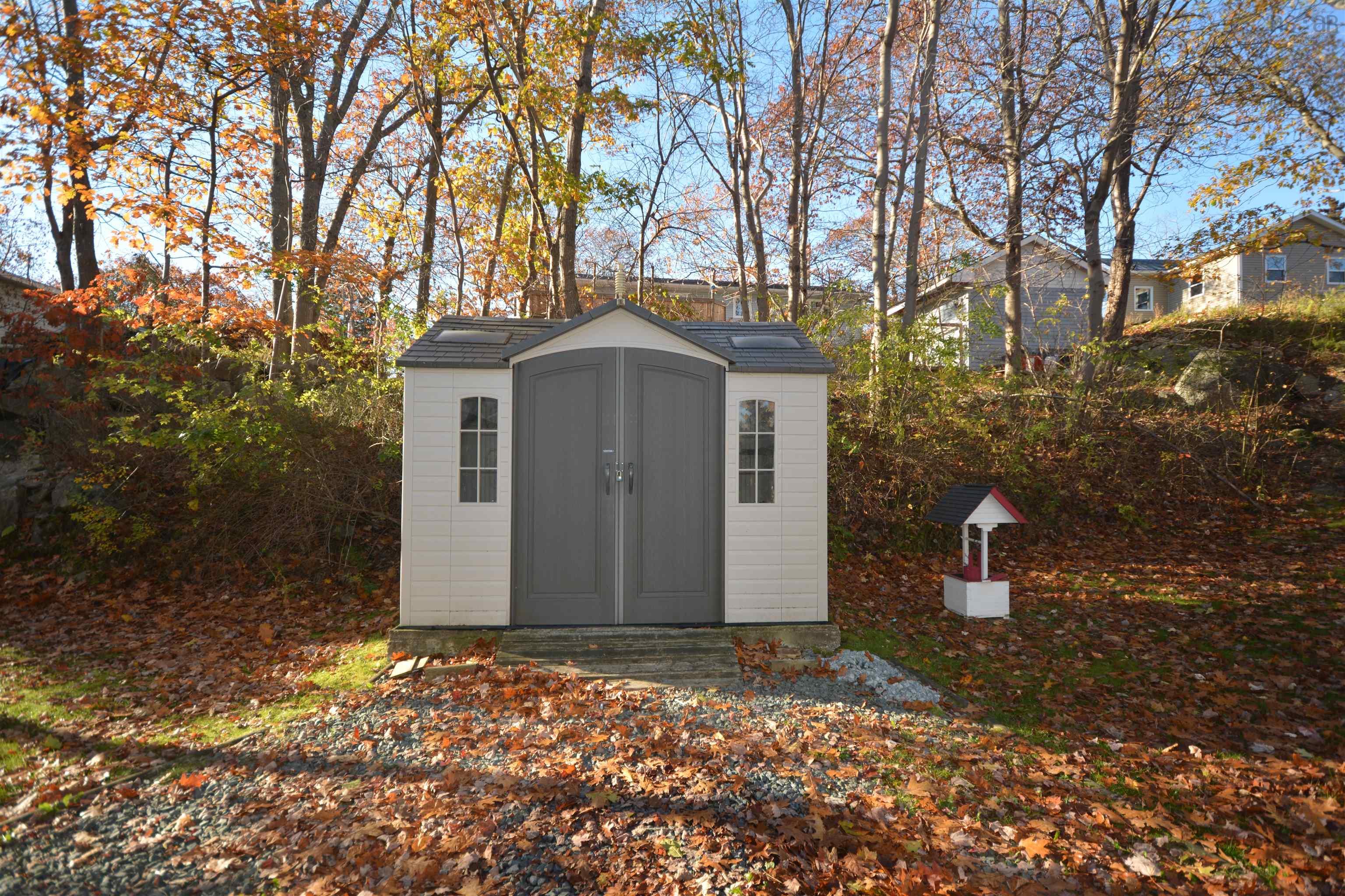 6 Nelson Avenue, Halifax, NS (MLS 202527225)