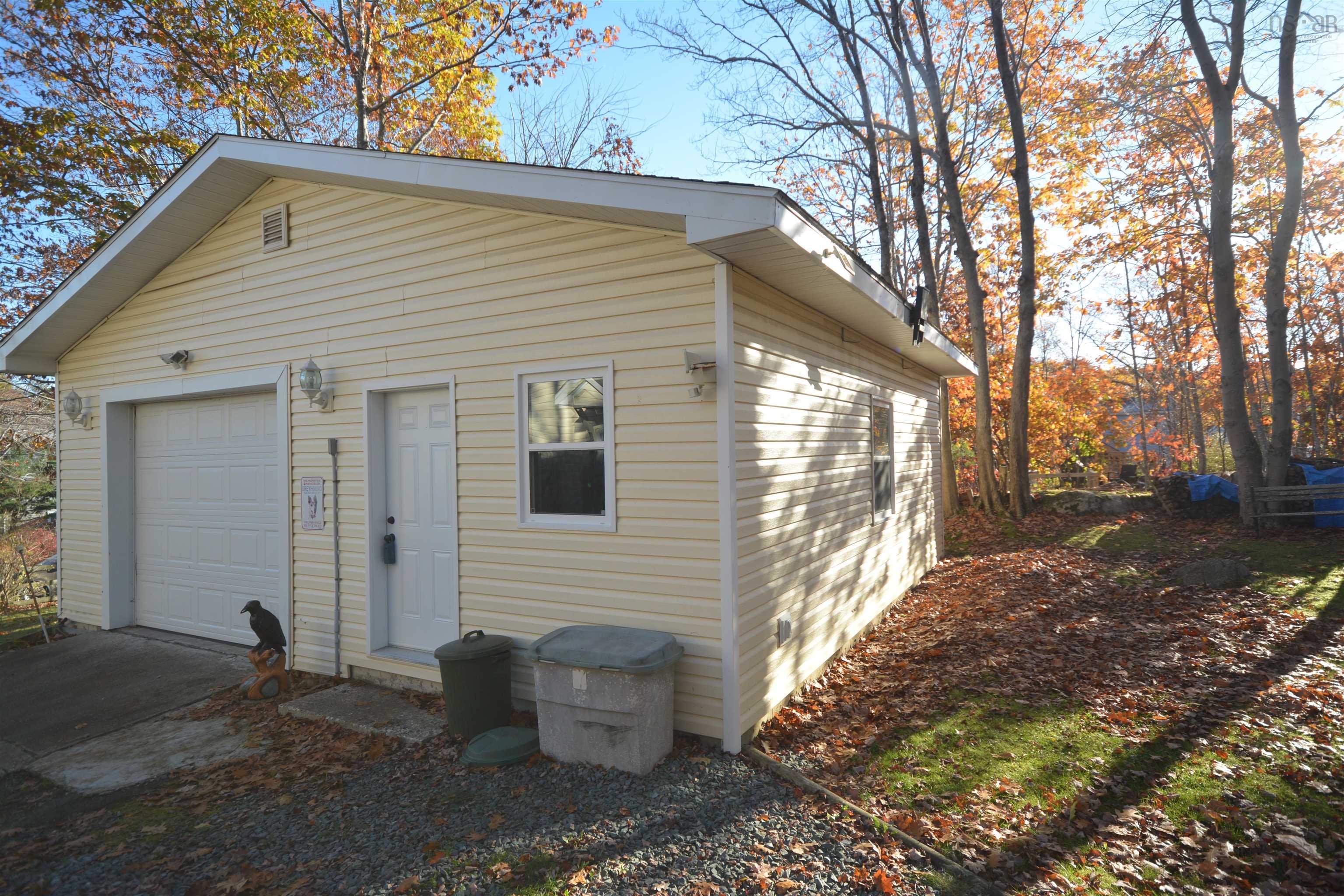 6 Nelson Avenue, Halifax, NS (MLS 202527225)