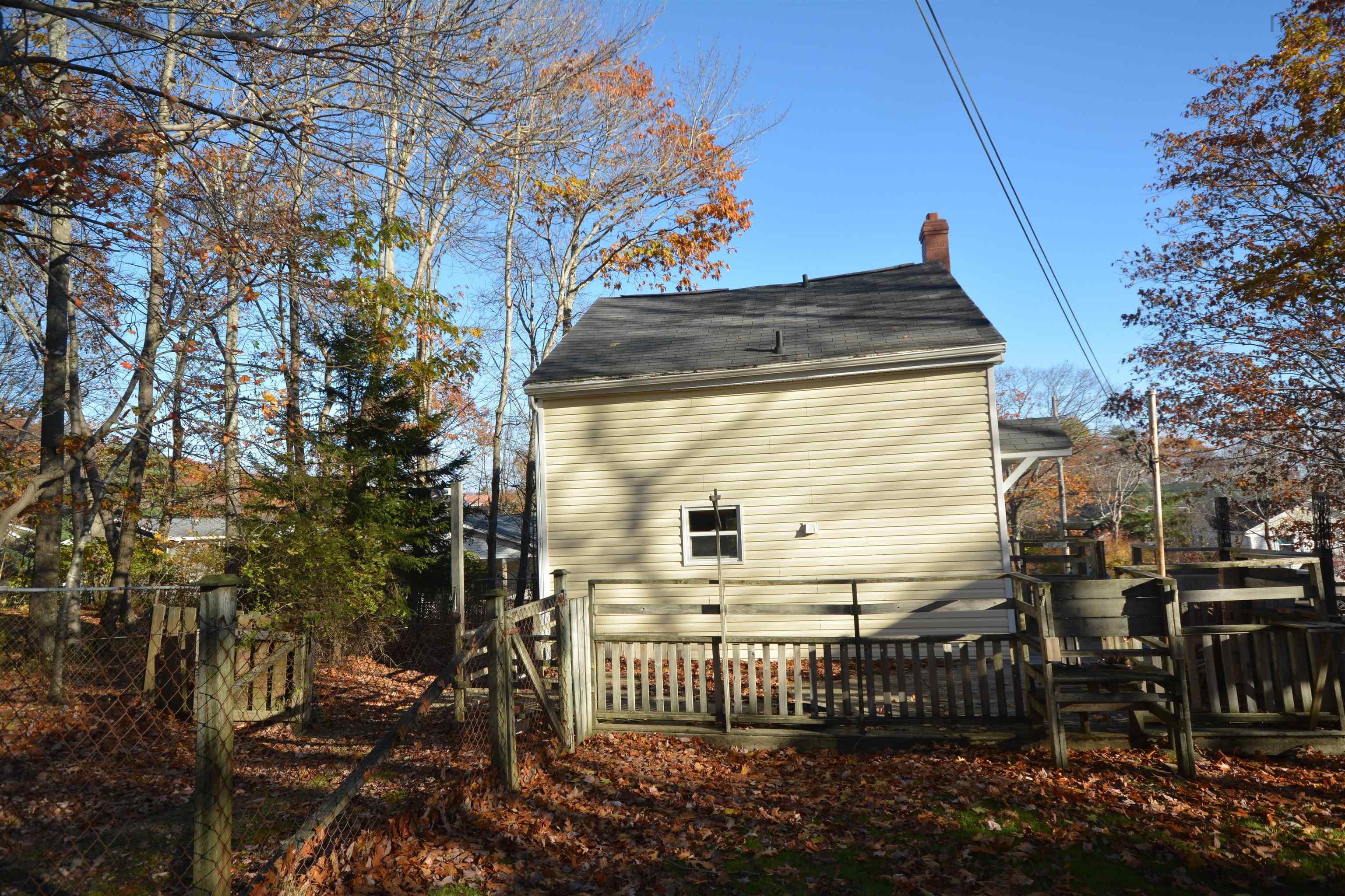 6 Nelson Avenue, Halifax, NS (MLS 202527225)