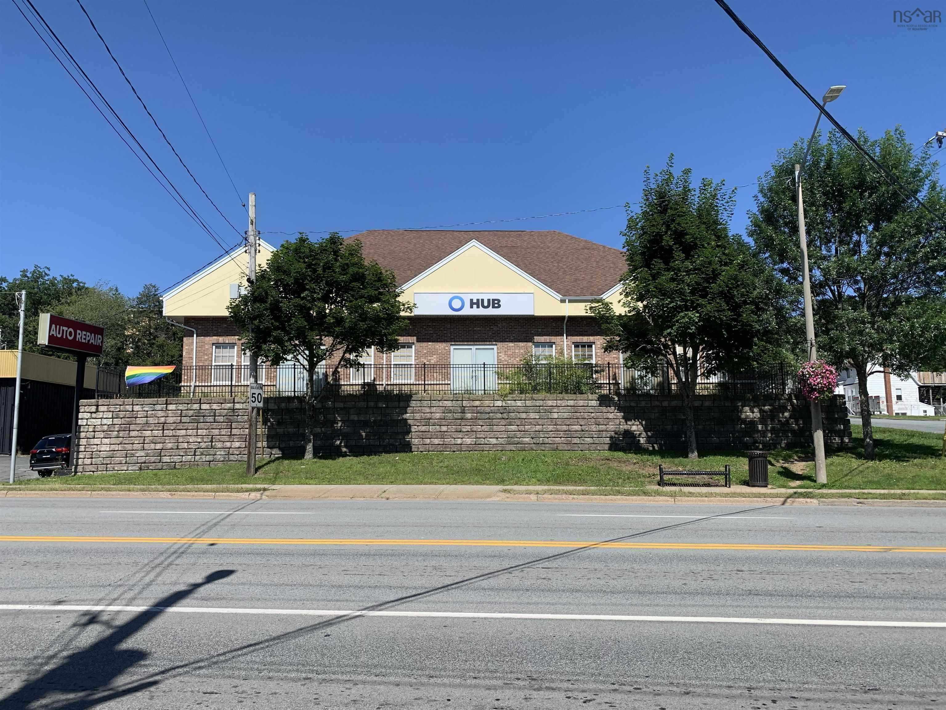 1 Pinehill Drive, Lower Sackville, NS (MLS 202527232)