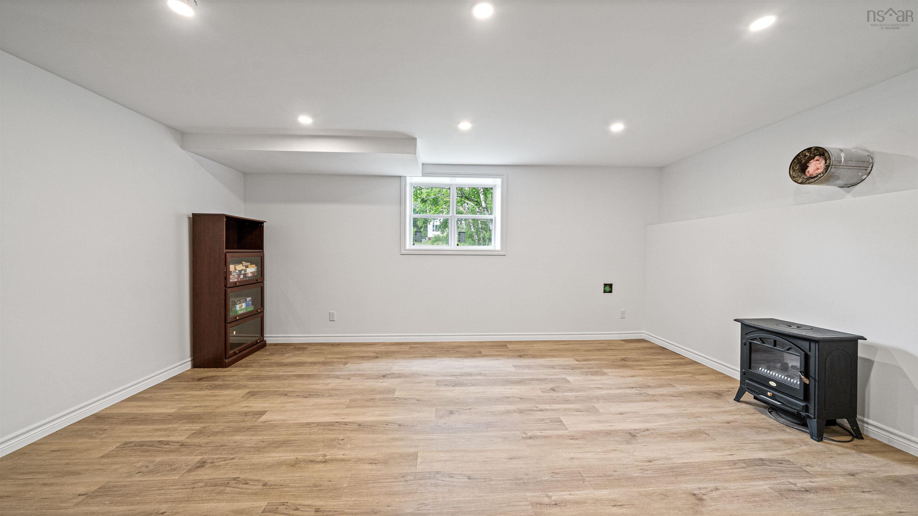 2155 Beaver Bank Road, Beaver Bank, NS (MLS 202527307)