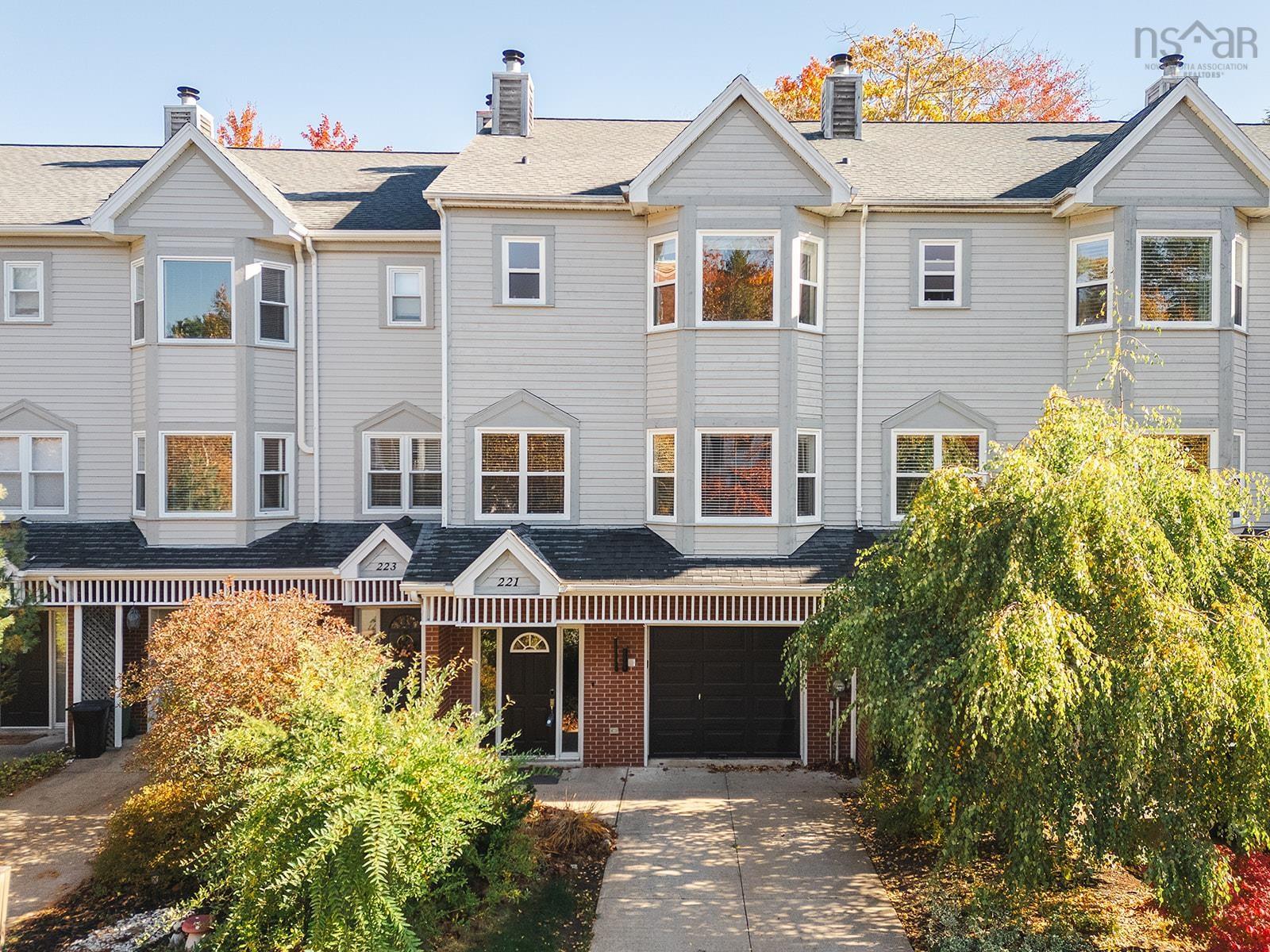 221 Spinnaker Drive, Halifax Peninsula, NS (MLS® 202527312)