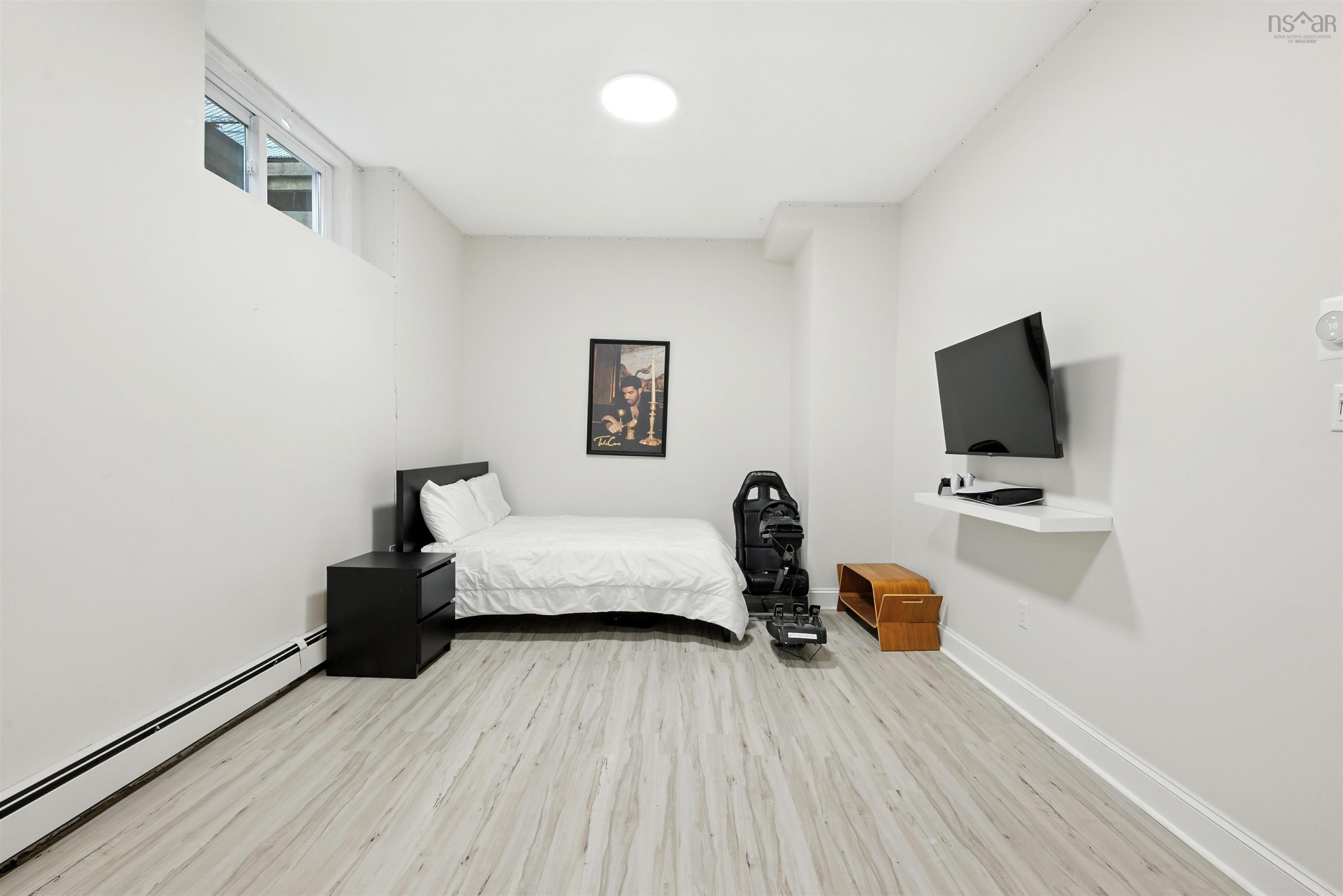 221 Spinnaker Drive, Halifax Peninsula, NS (MLS 202527312)