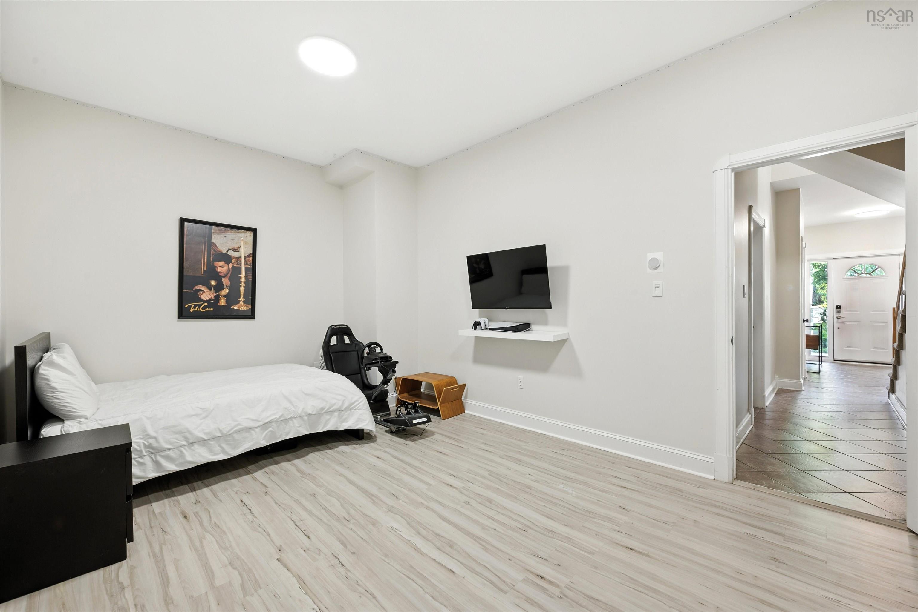 221 Spinnaker Drive, Halifax Peninsula, NS (MLS 202527312)