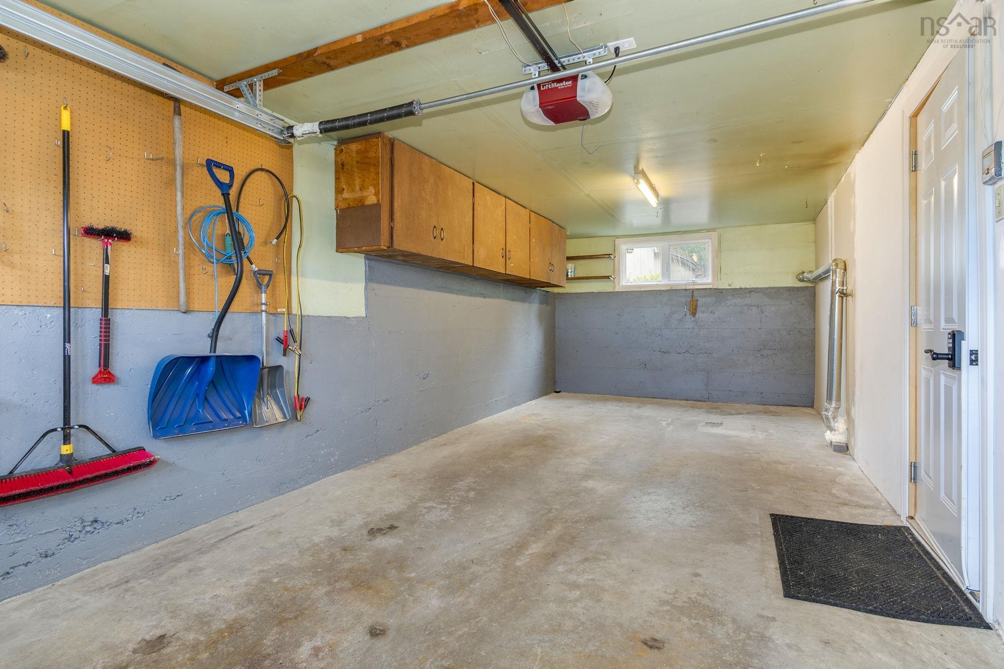 34 Hazelholme Drive, Halifax, NS (MLS 202527333)