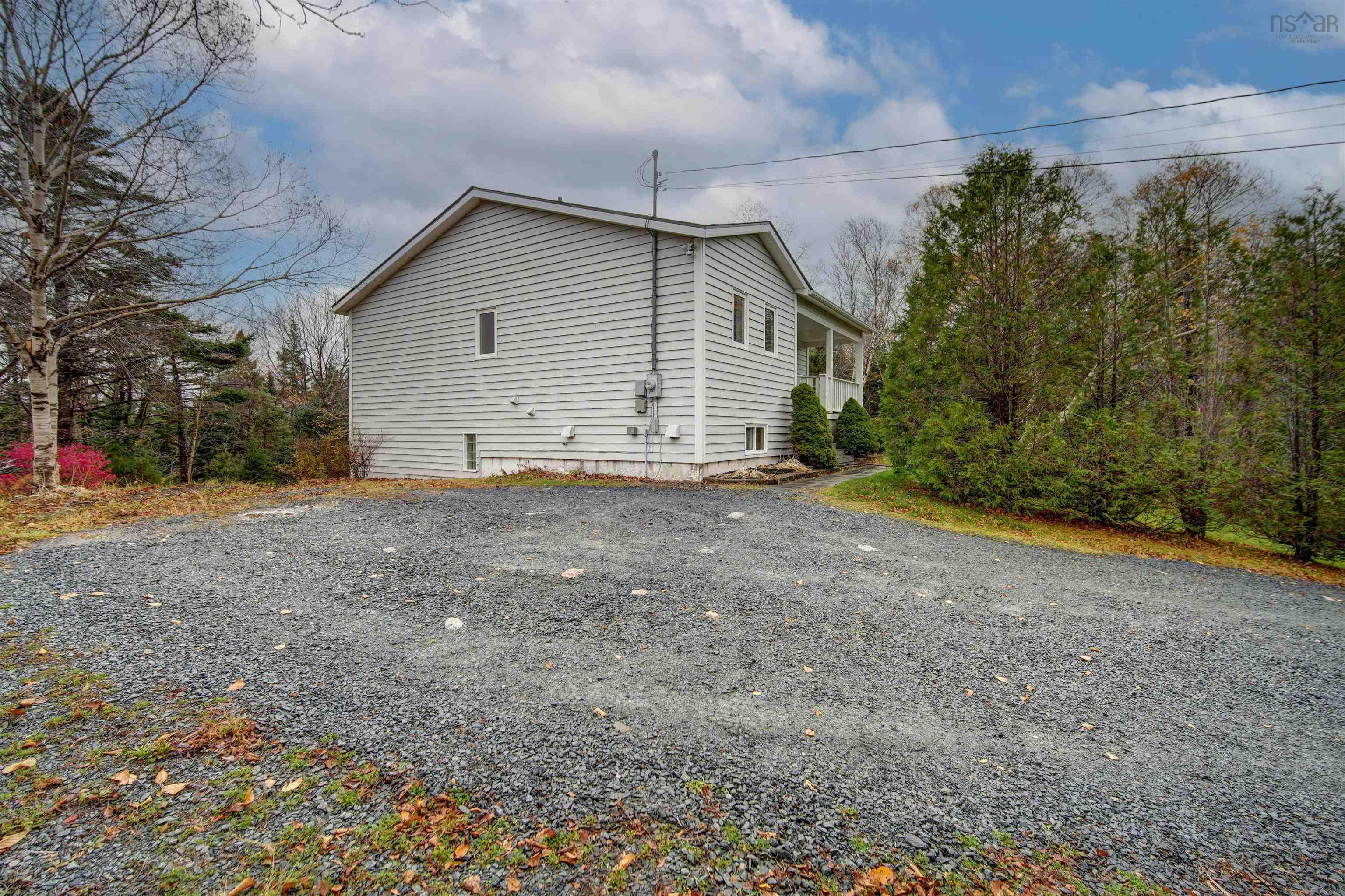 806 Prospect Bay Road, Prospect Bay, NS (MLS 202527355)