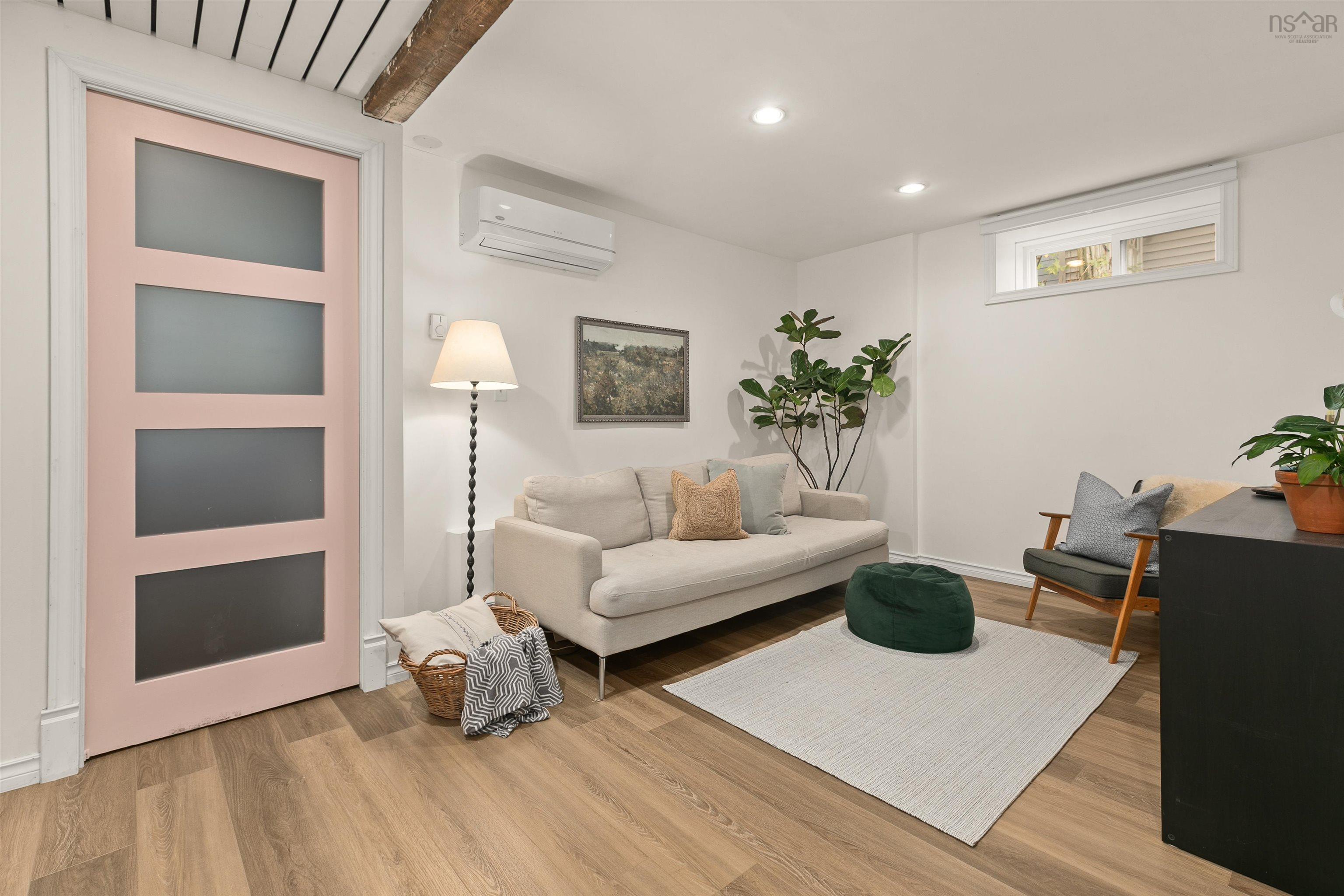 52 Victoria Road, Dartmouth, NS (MLS 202527356)