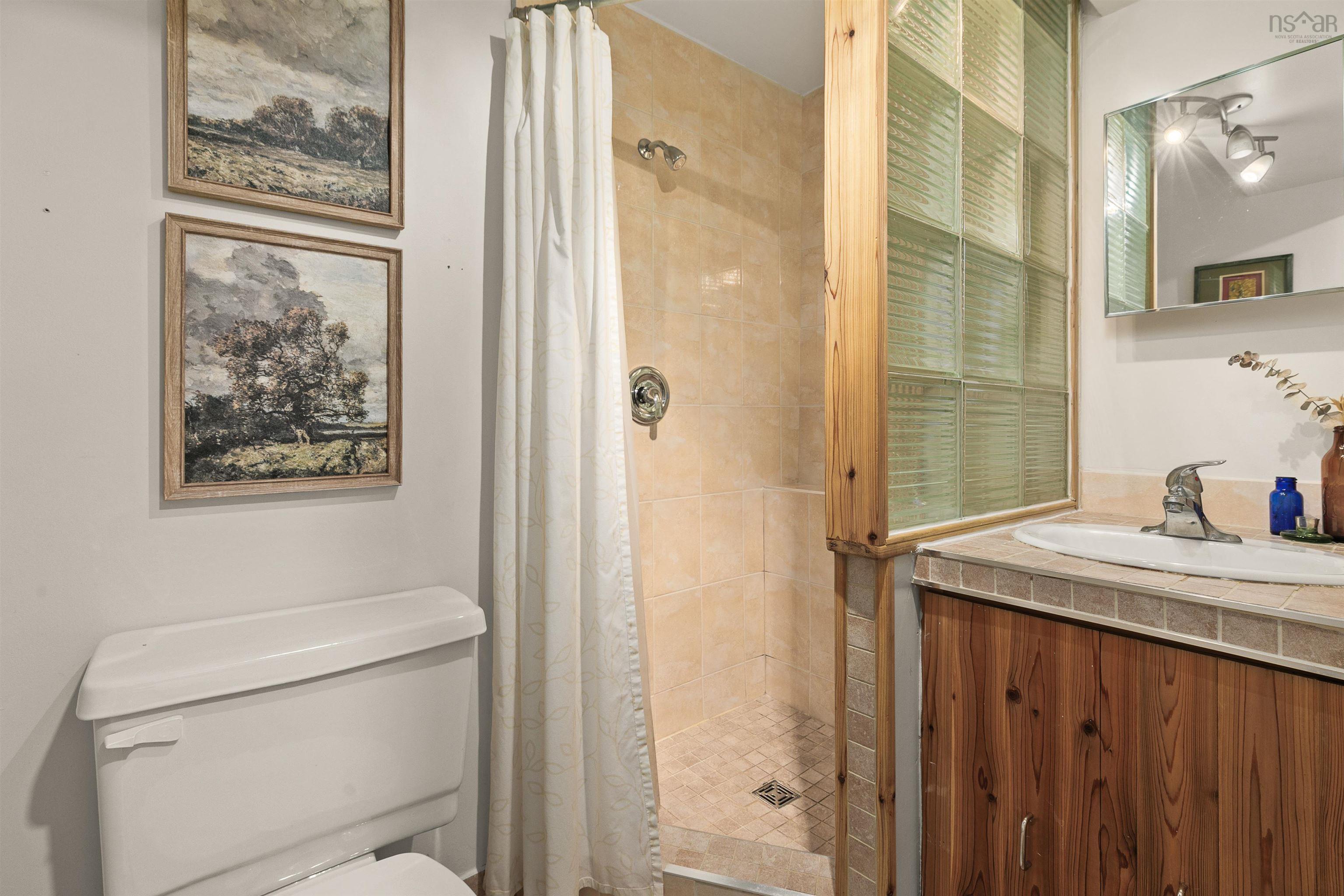 52 Victoria Road, Dartmouth, NS (MLS 202527356)