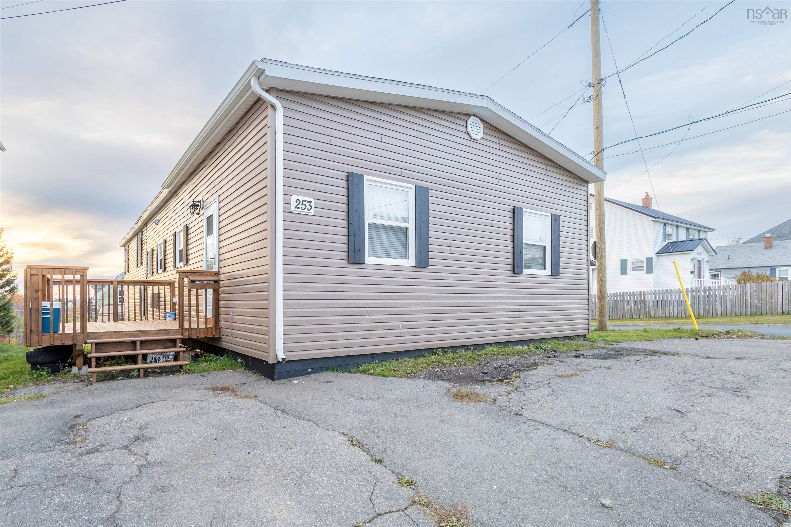 253 Lingan Road, Sydney, NS (MLS 202527361)