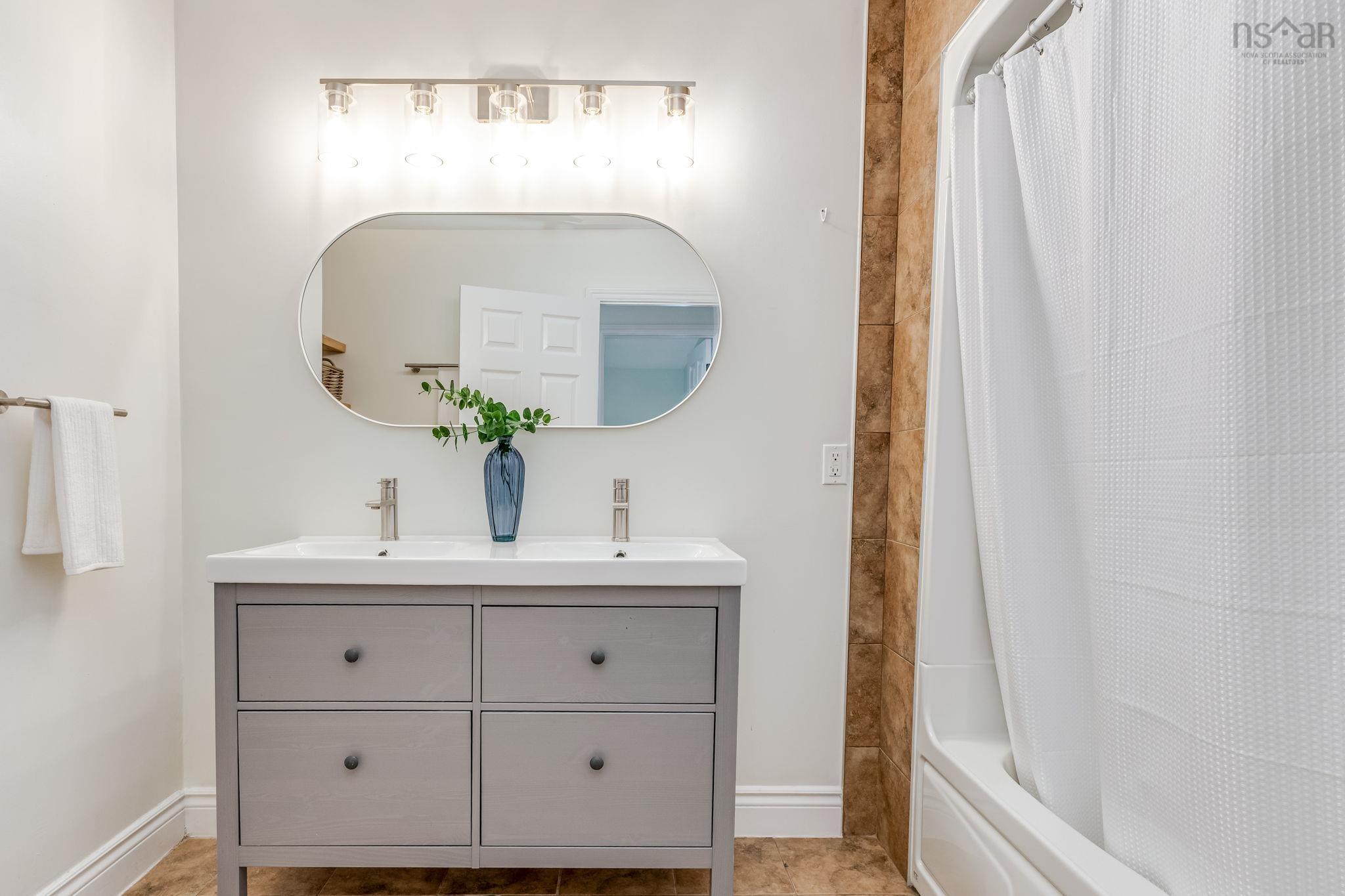 3 Hare Lane, Dartmouth, NS (MLS 202527367)