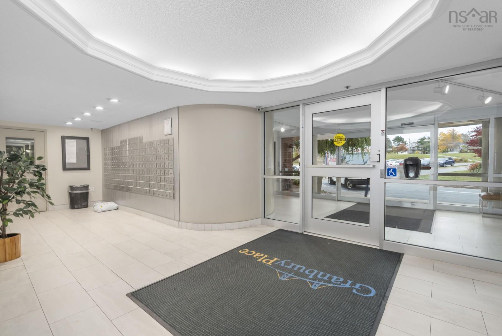 821 45 Vimy Avenue, Halifax, NS (MLS 202527383)