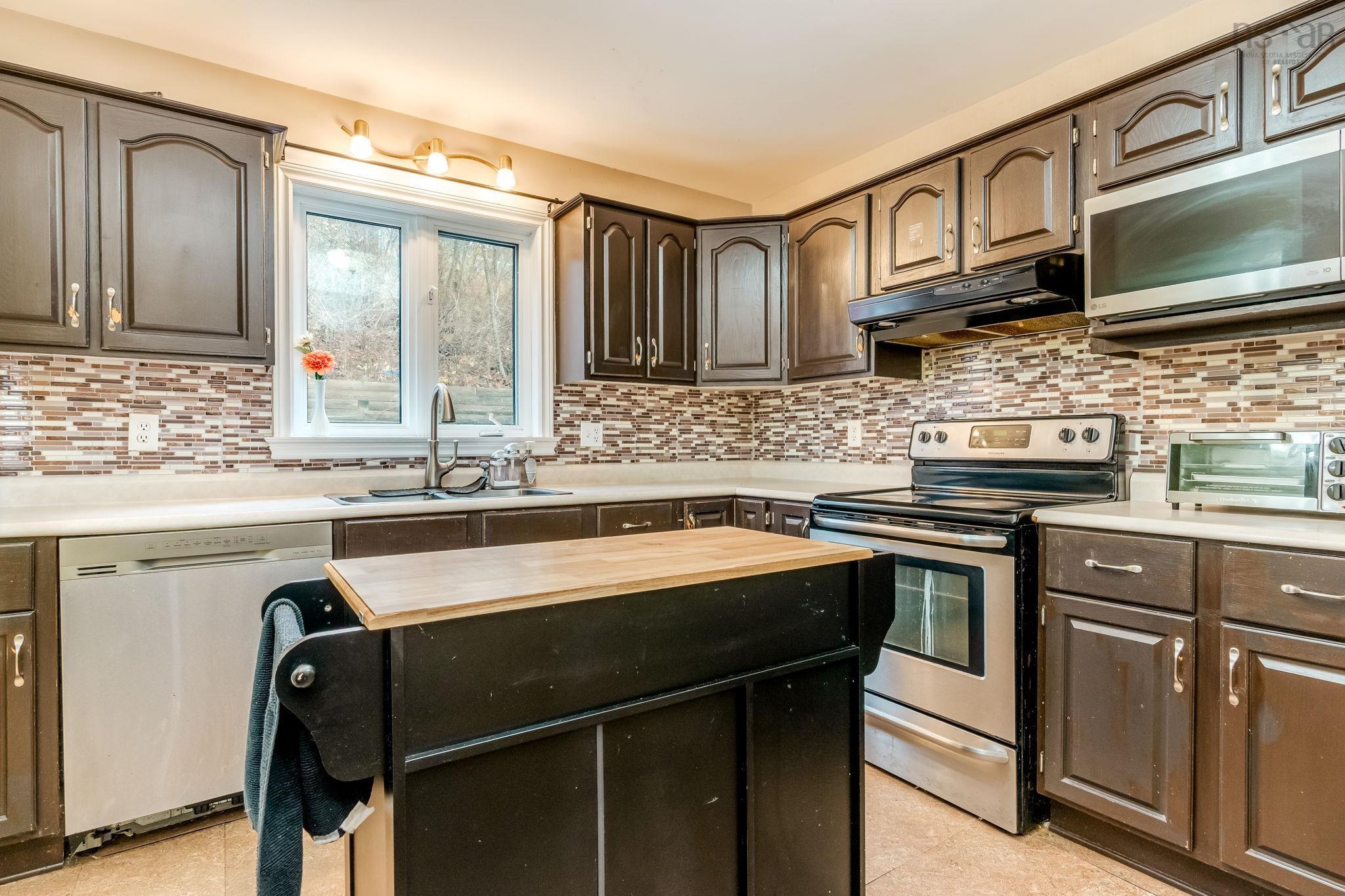 20 Albany Terrace, Cole Harbour, NS (MLS 202527407)